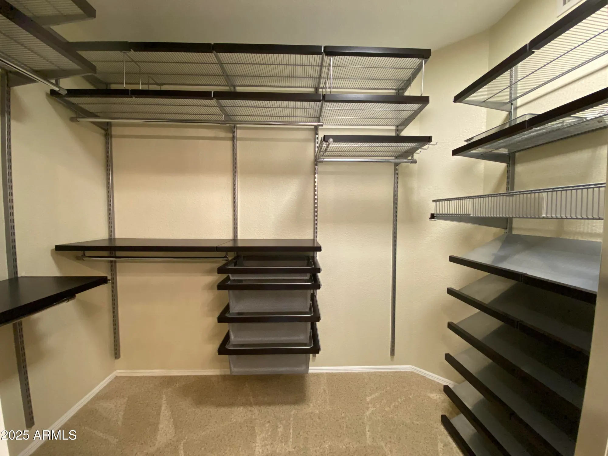 Property Slideshow image 31 of 57 | 9809 w wescott dr, Peoria, AZ, 85382