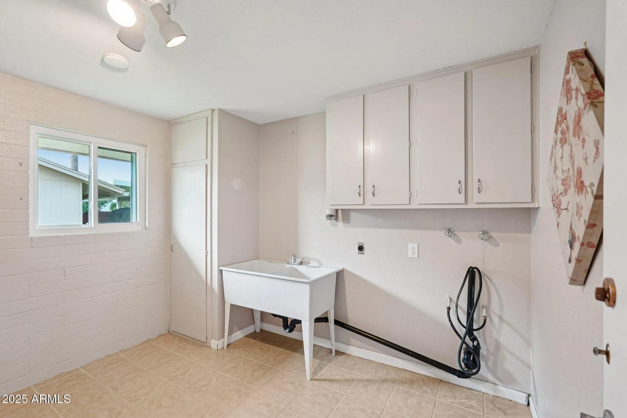 Property Slideshow image 36 of 55 | 9402 n 109th dr, Sun City, AZ, 85351