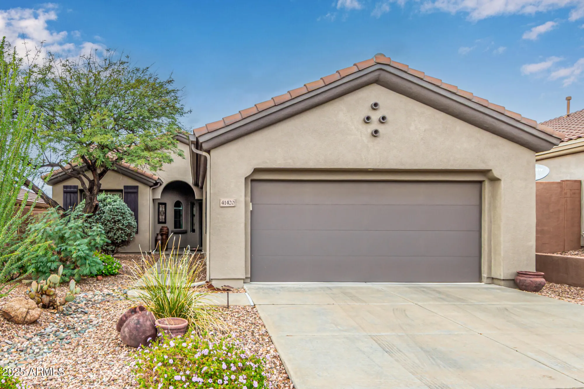 Property Slideshow image 2 of 46 | 41420 n bent creek way, Anthem, AZ, 85086