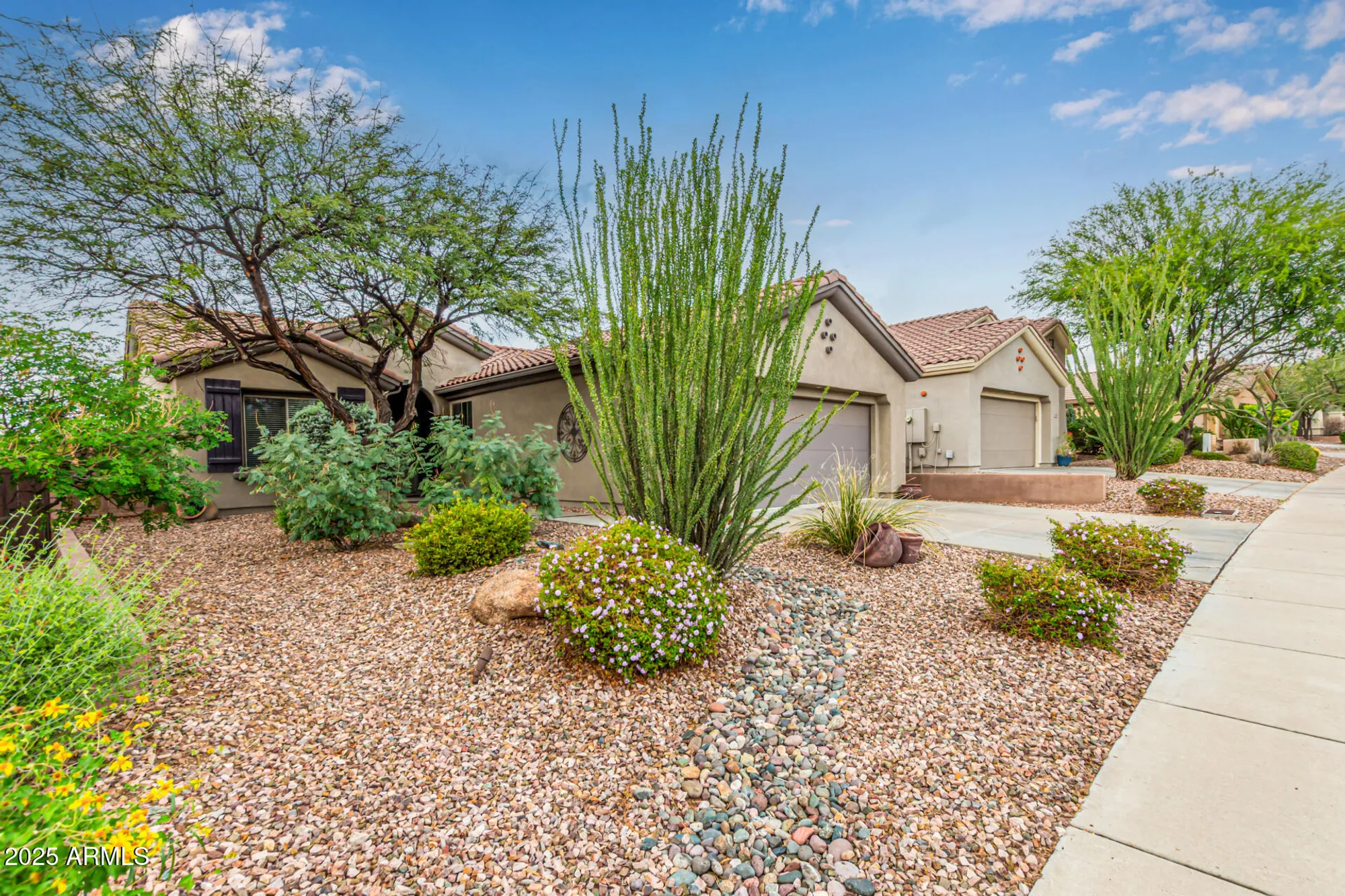 Property Slideshow image 3 of 46 | 41420 n bent creek way, Anthem, AZ, 85086