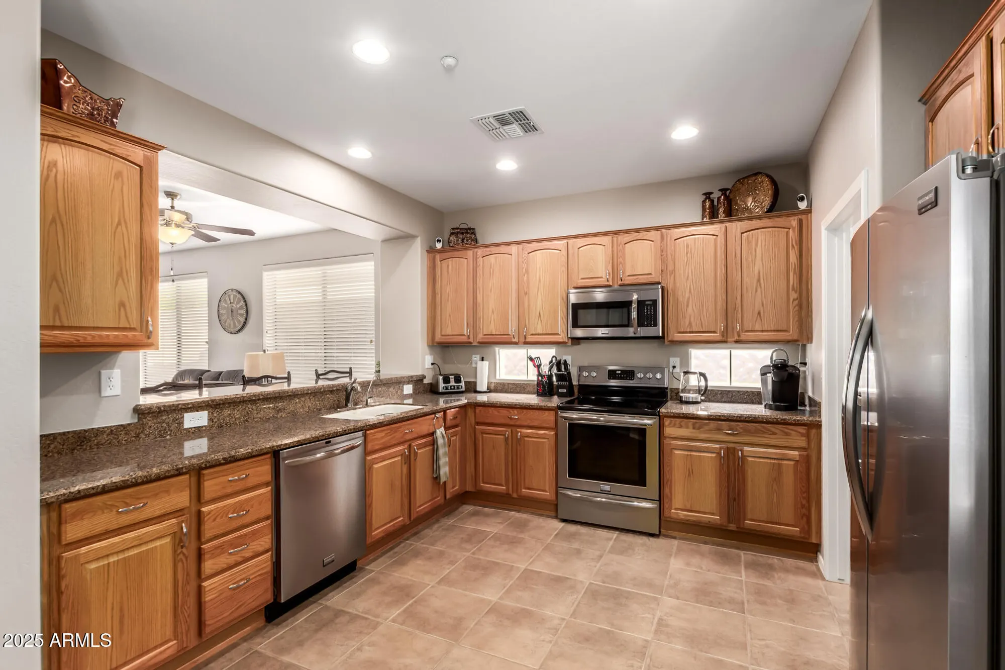 Property Slideshow image 12 of 46 | 41420 n bent creek way, Anthem, AZ, 85086