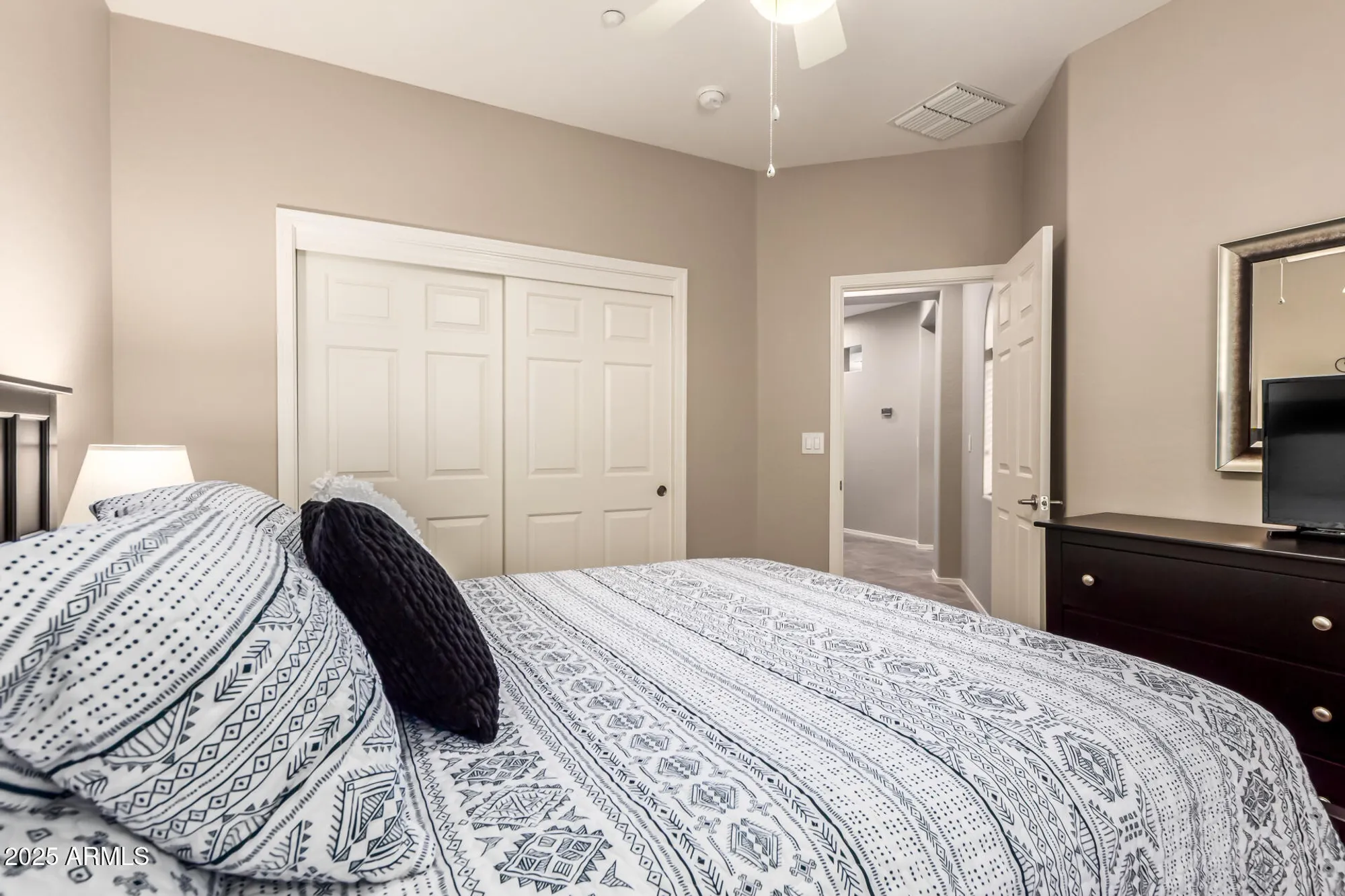 Property Slideshow image 27 of 46 | 41420 n bent creek way, Anthem, AZ, 85086