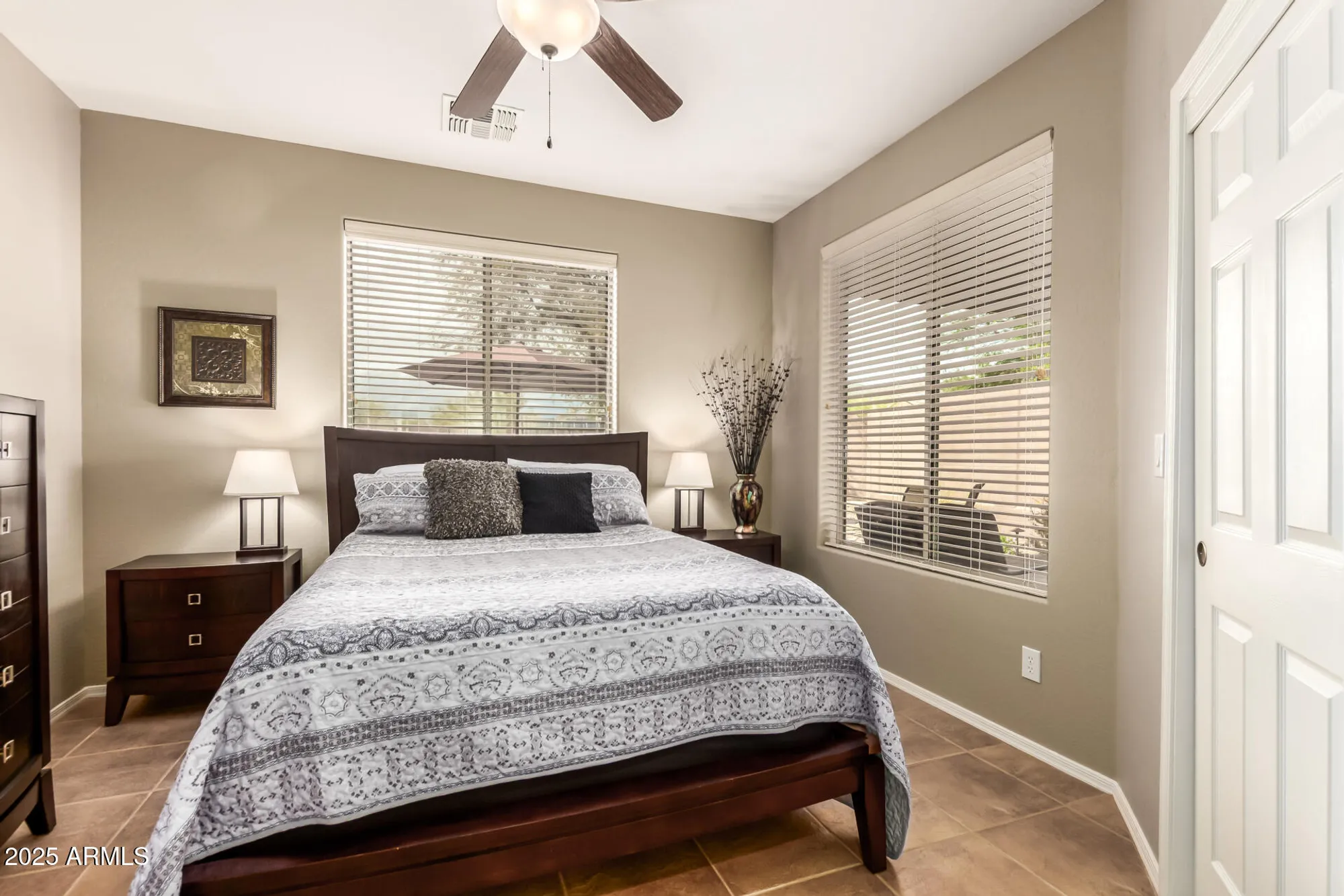 Property Slideshow image 23 of 46 | 41420 n bent creek way, Anthem, AZ, 85086