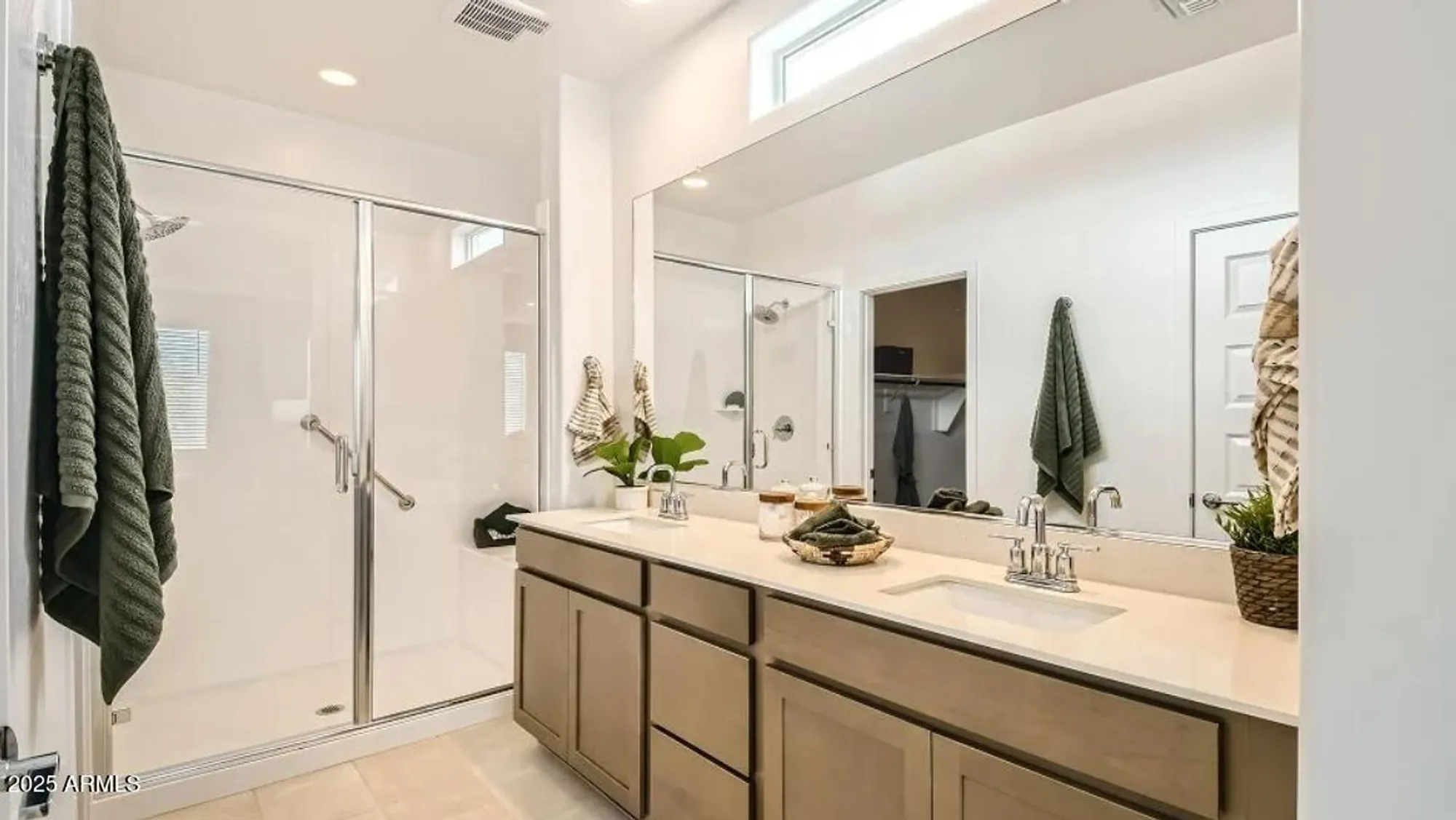 Property Slideshow image 10 of 23 | 25195 n 174th dr, Surprise, AZ, 85387