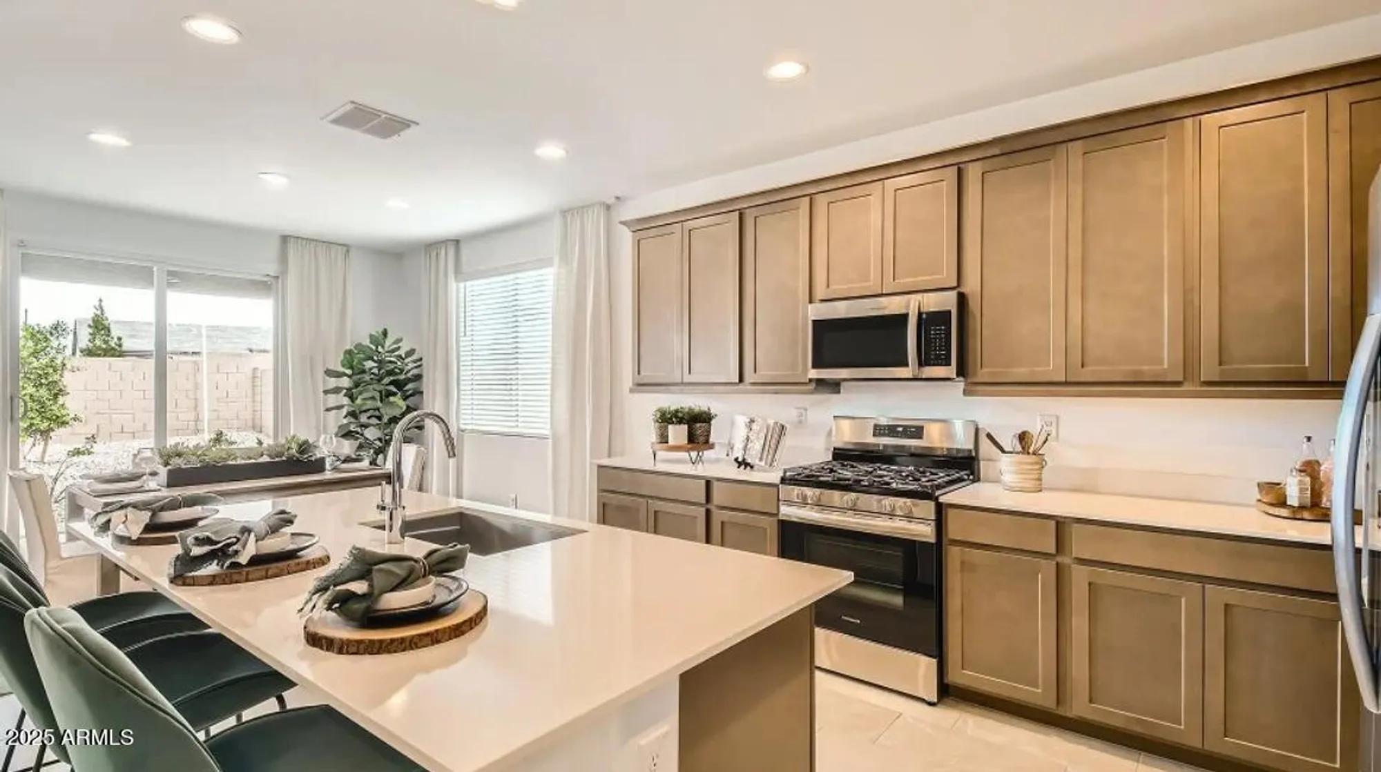 Property Slideshow image 4 of 23 | 25195 n 174th dr, Surprise, AZ, 85387