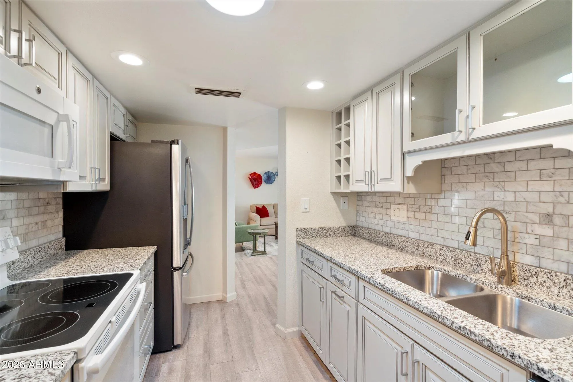 Property Slideshow image 9 of 30 | 5335 n 78th st, Scottsdale, AZ, 85250