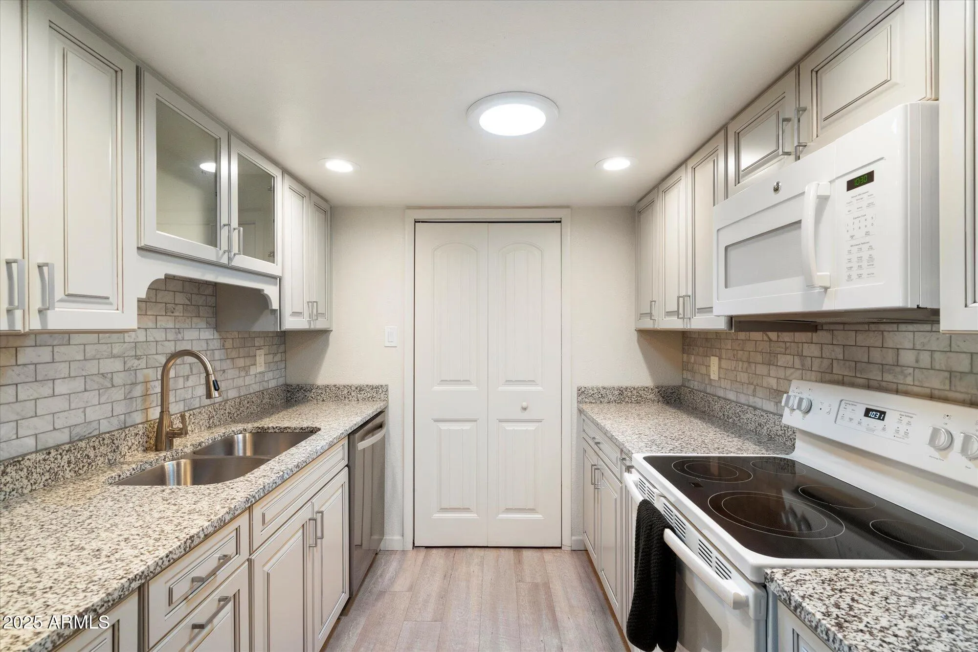 Property Slideshow image 11 of 30 | 5335 n 78th st, Scottsdale, AZ, 85250