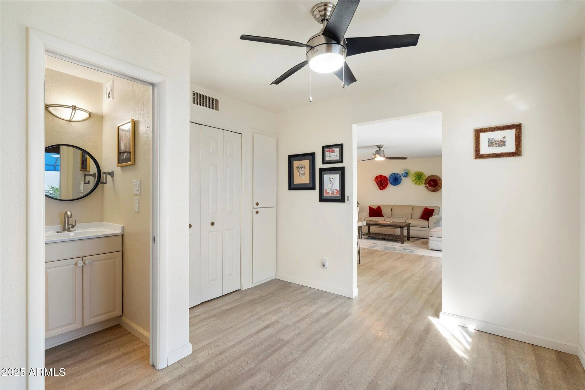 Property Slideshow image 14 of 30 | 5335 n 78th st, Scottsdale, AZ, 85250