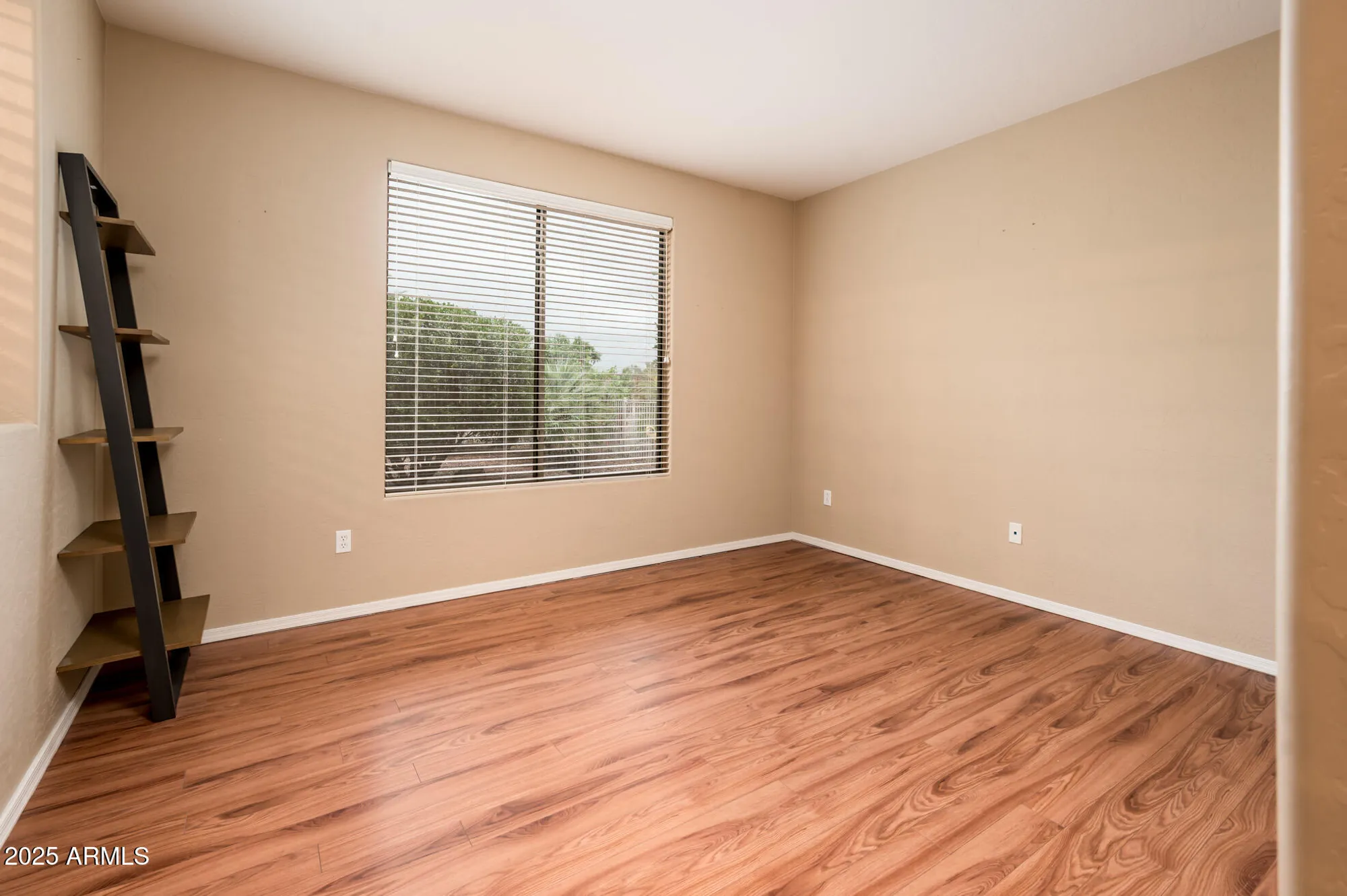 Property Slideshow image 22 of 35 | 18650 n cactus flower way, Surprise, AZ, 85387