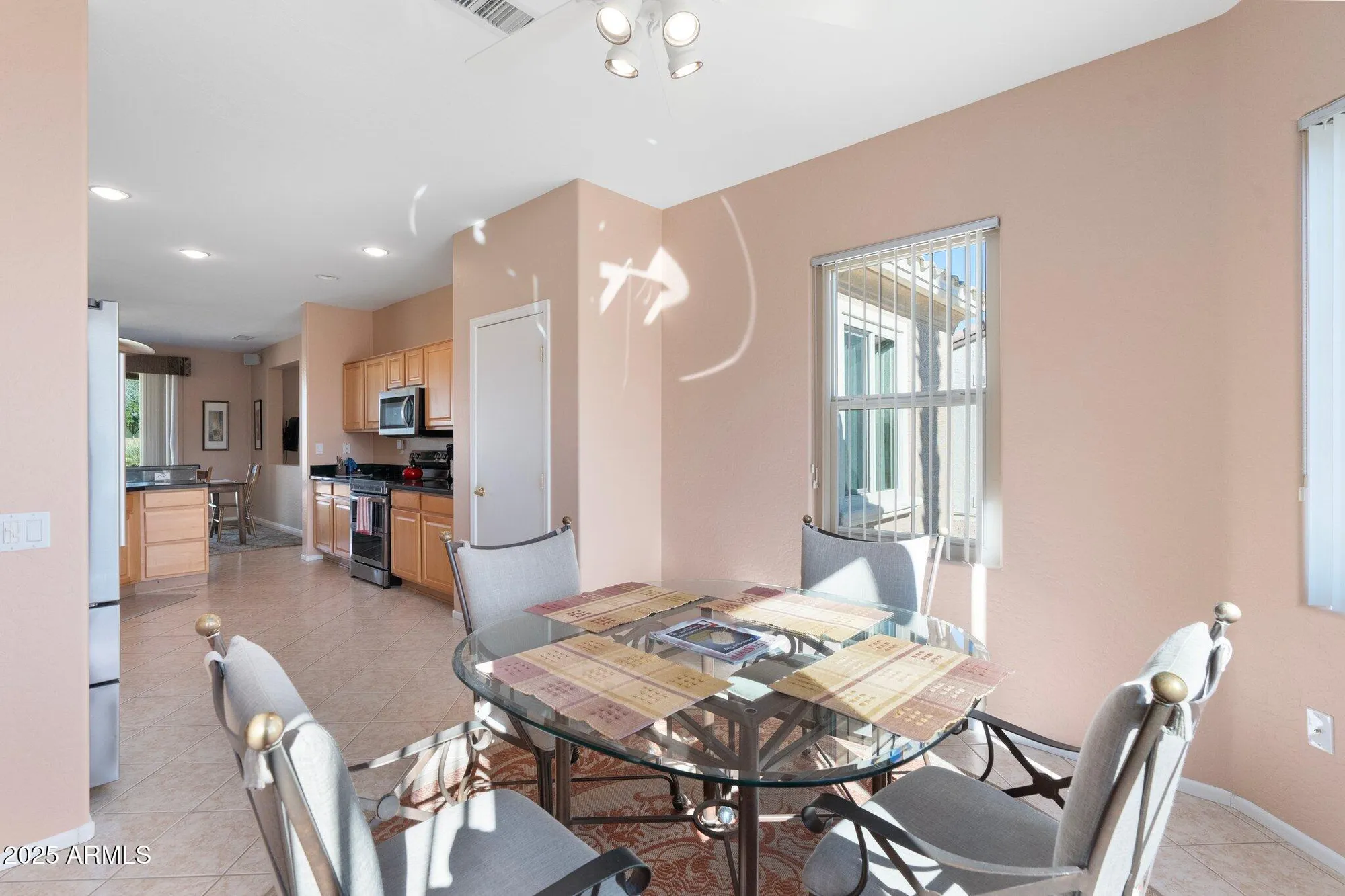 Property Slideshow image 11 of 38 | 19620 n majestic vista ct, Surprise, AZ, 85387