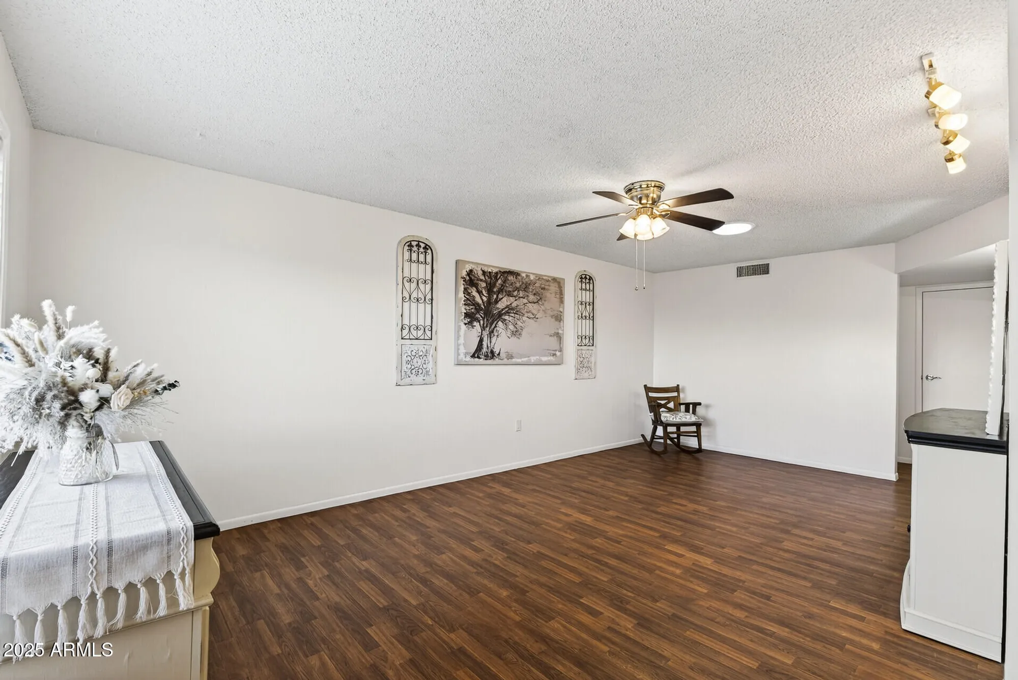 Property Slideshow image 13 of 39 | 13721 n 98th ave c, Sun City, AZ, 85351
