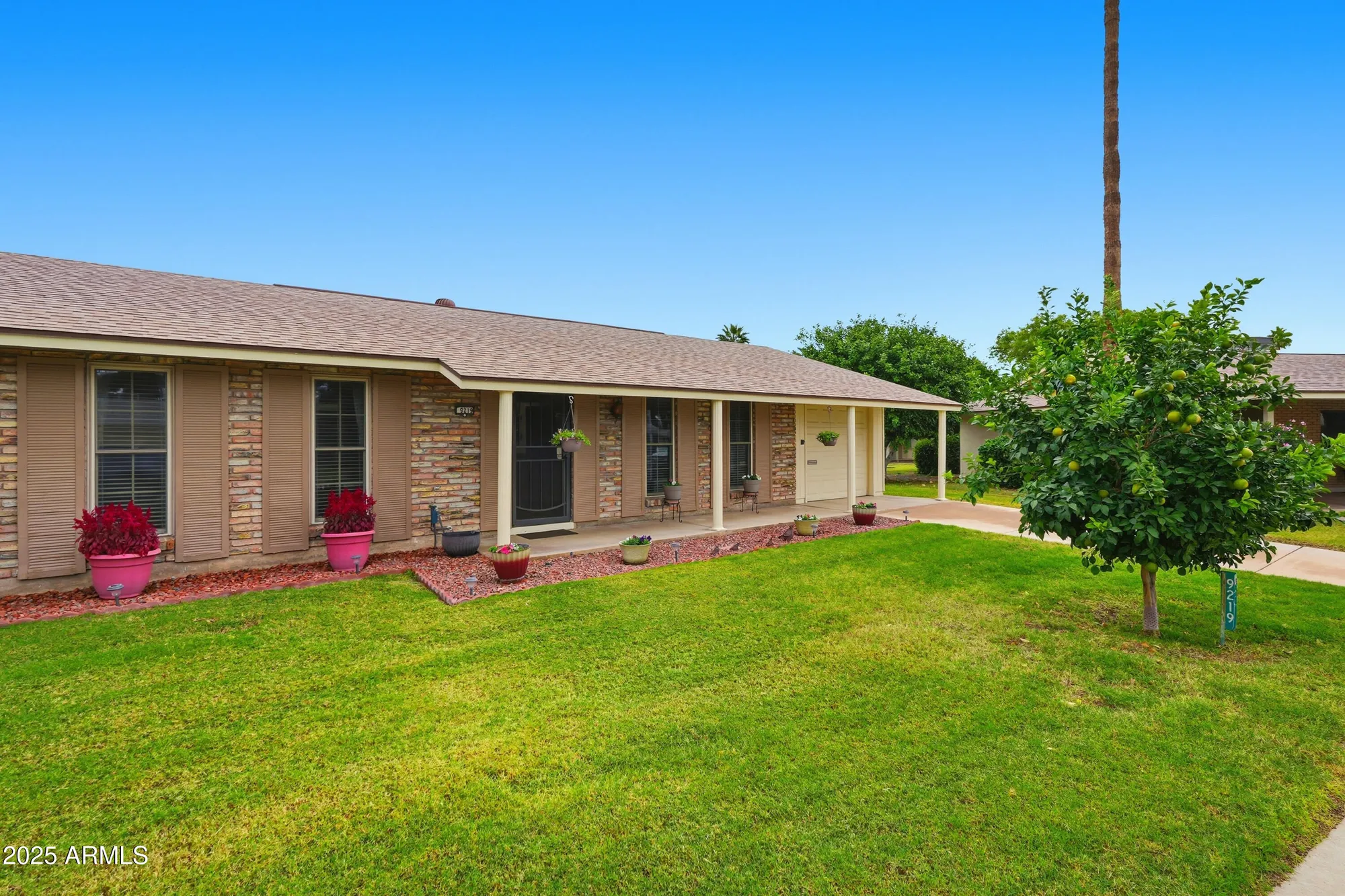 Property Slideshow image 1 of 29 | 9219 n 107th dr, Sun City, AZ, 85351