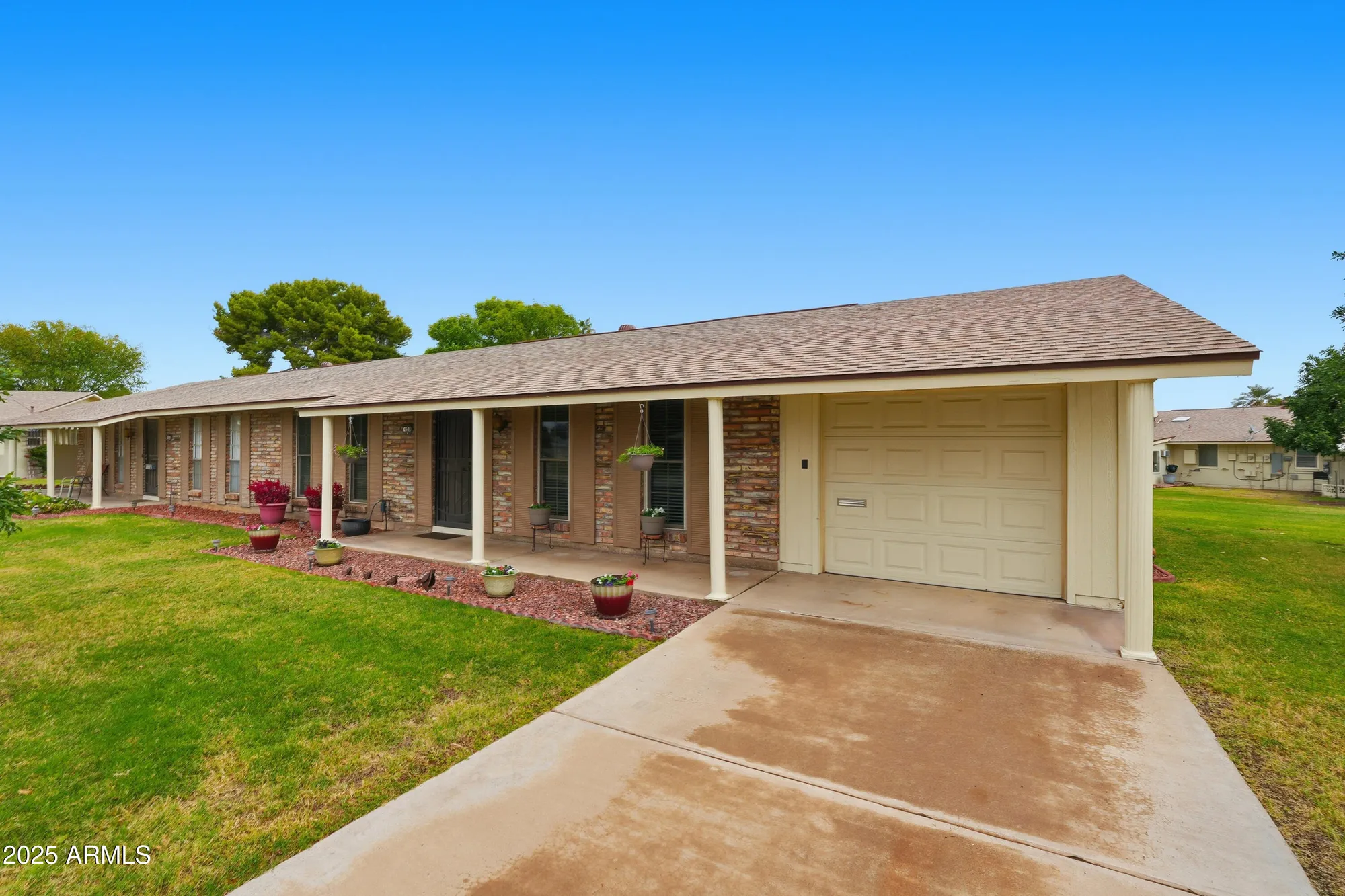 Property Slideshow image 3 of 29 | 9219 n 107th dr, Sun City, AZ, 85351