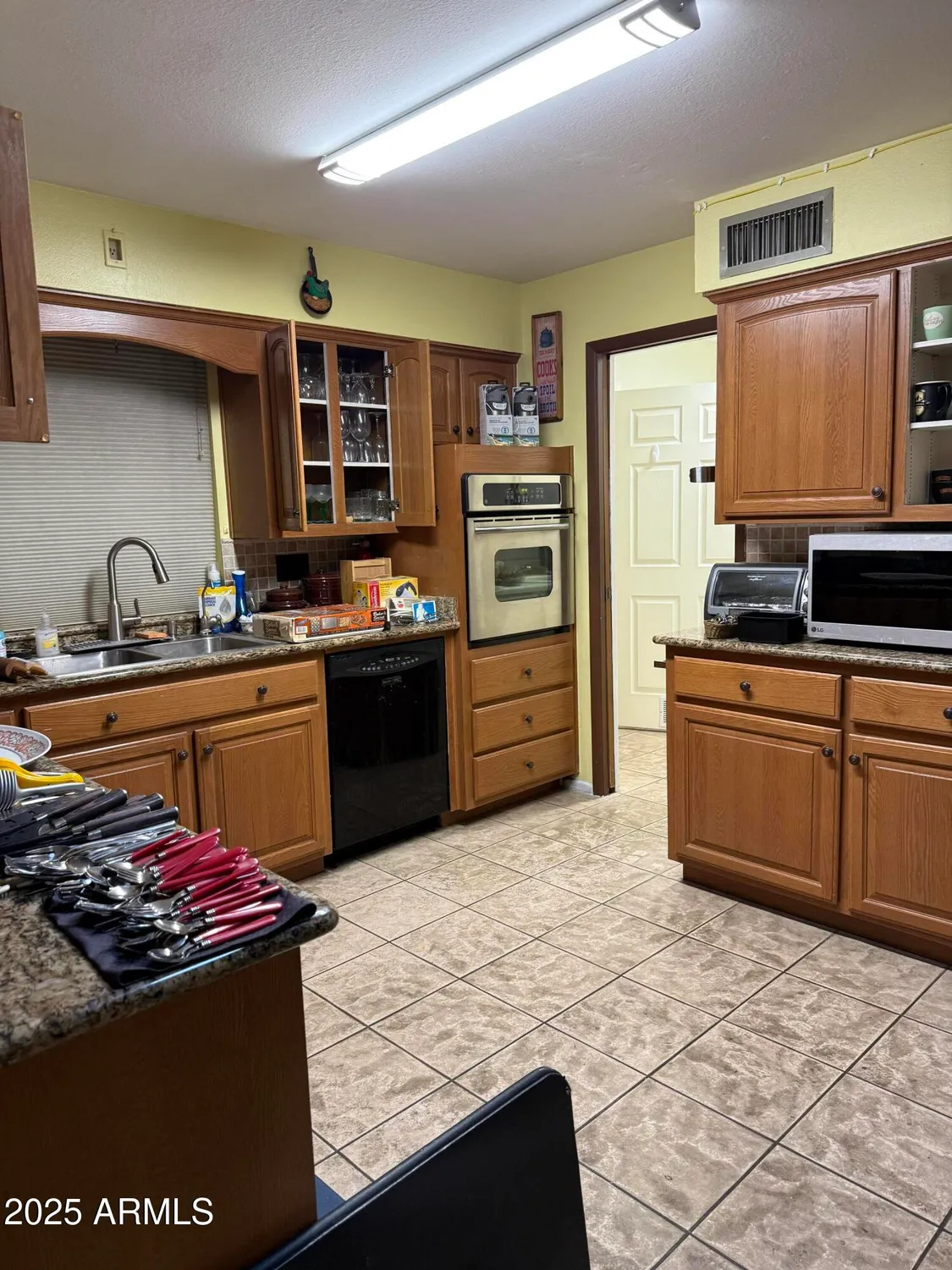Property Slideshow image 6 of 17 | 423 s racine, Mesa, AZ, 85206