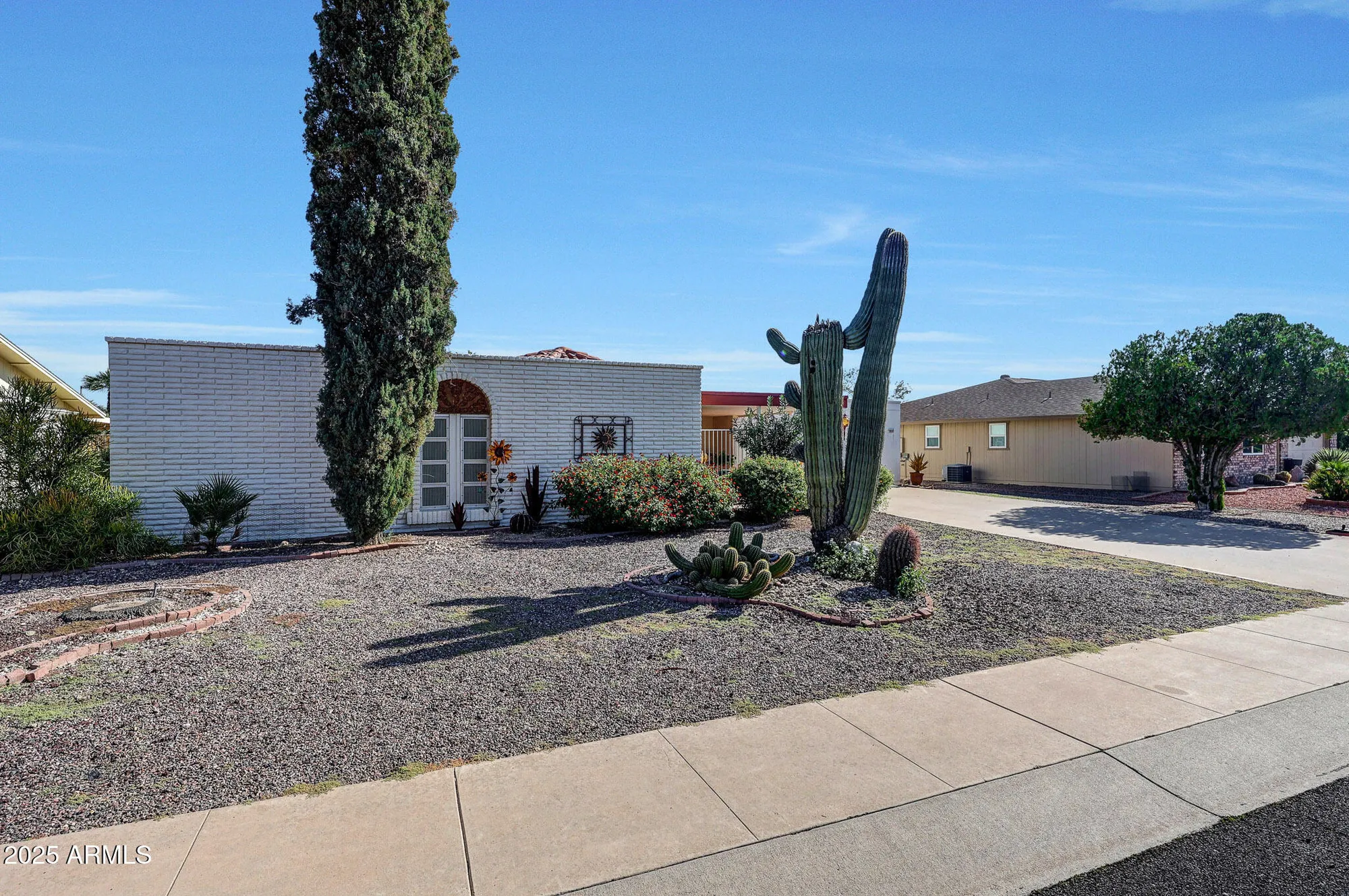 Property Slideshow image 7 of 63 | 9533 w cedar hill cir, Sun City, AZ, 85351