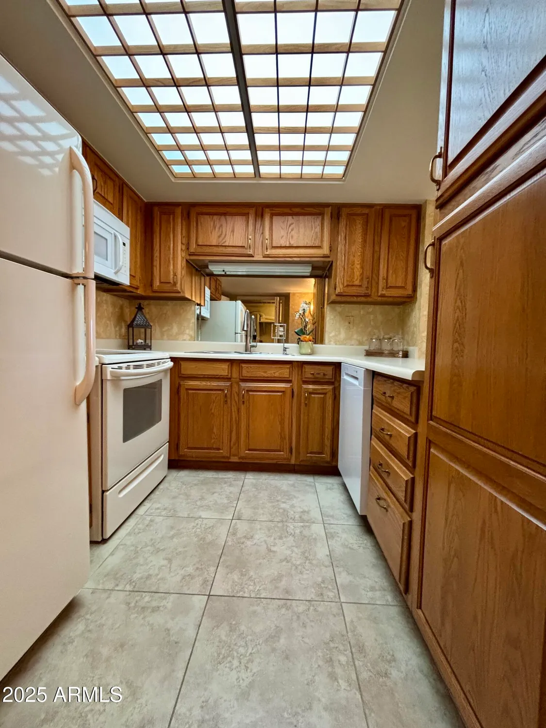 Property Slideshow image 3 of 23 | 10330 w thunderbird blvd apt c326, Sun City, AZ, 85351