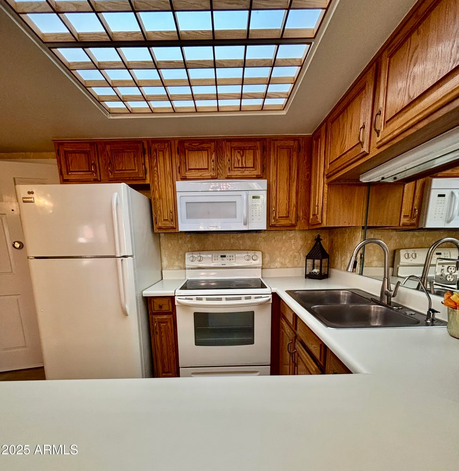 Property Slideshow image 4 of 23 | 10330 w thunderbird blvd apt c326, Sun City, AZ, 85351