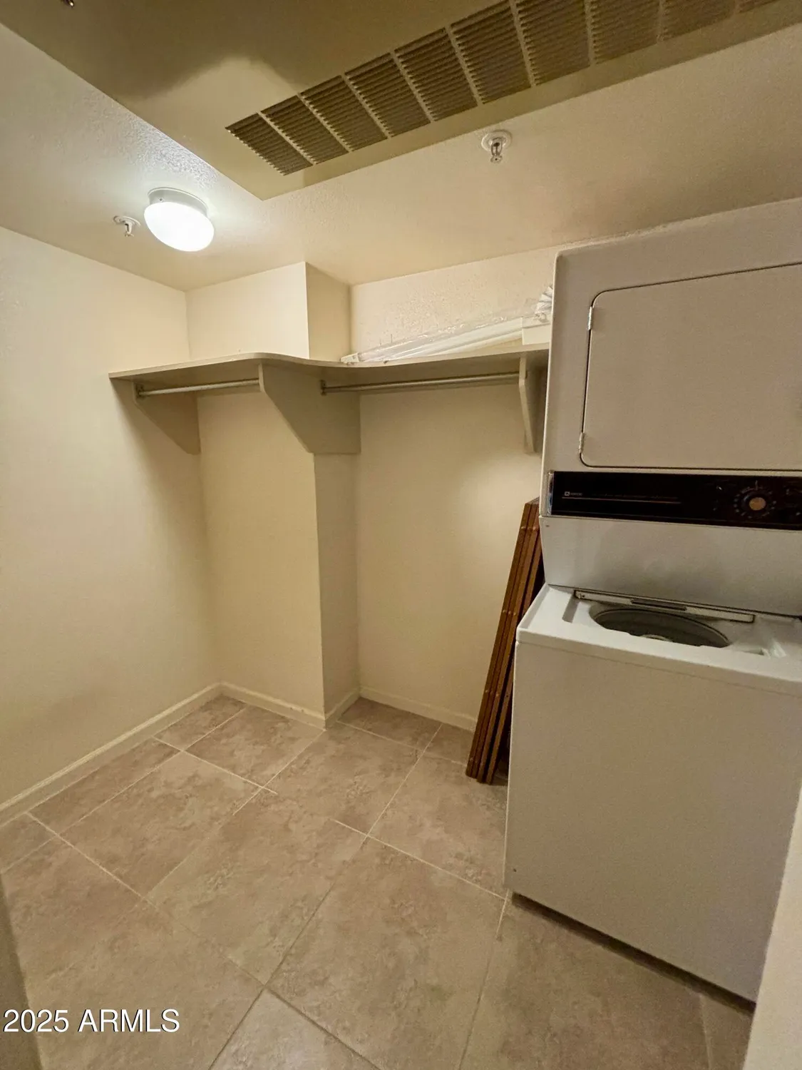 Property Slideshow image 7 of 23 | 10330 w thunderbird blvd apt c326, Sun City, AZ, 85351