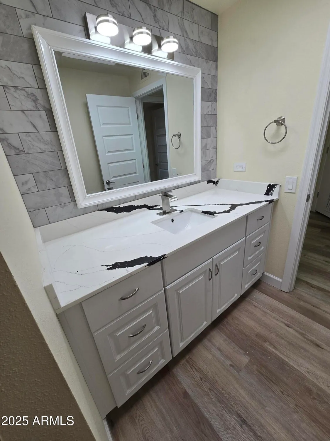 Property Slideshow image 17 of 19 | 10838 w thunderbird blvd, Sun City, AZ, 85351