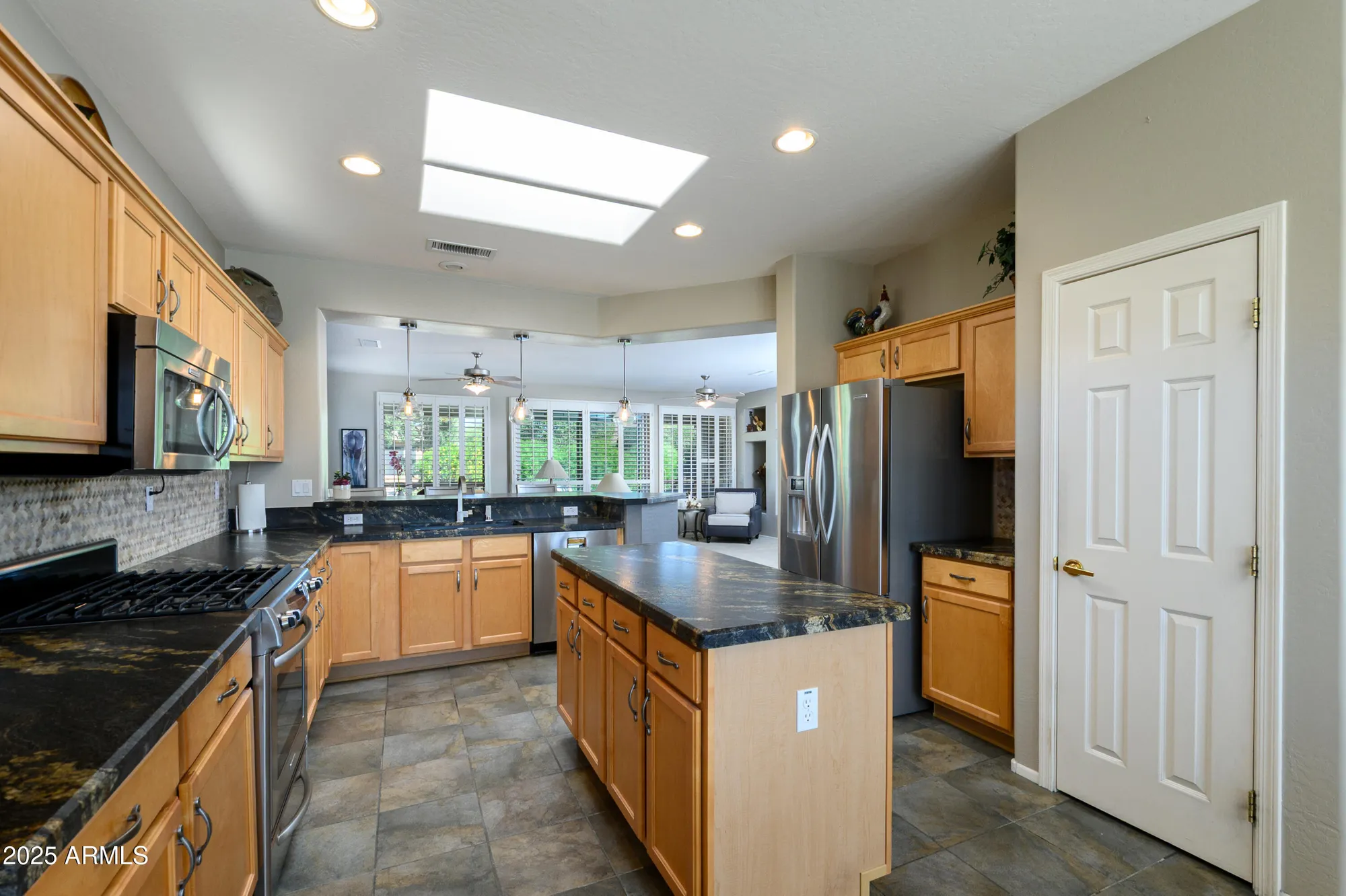 Property Slideshow image 13 of 32 | 16764 w cathedral rock ct, Surprise, AZ, 85387