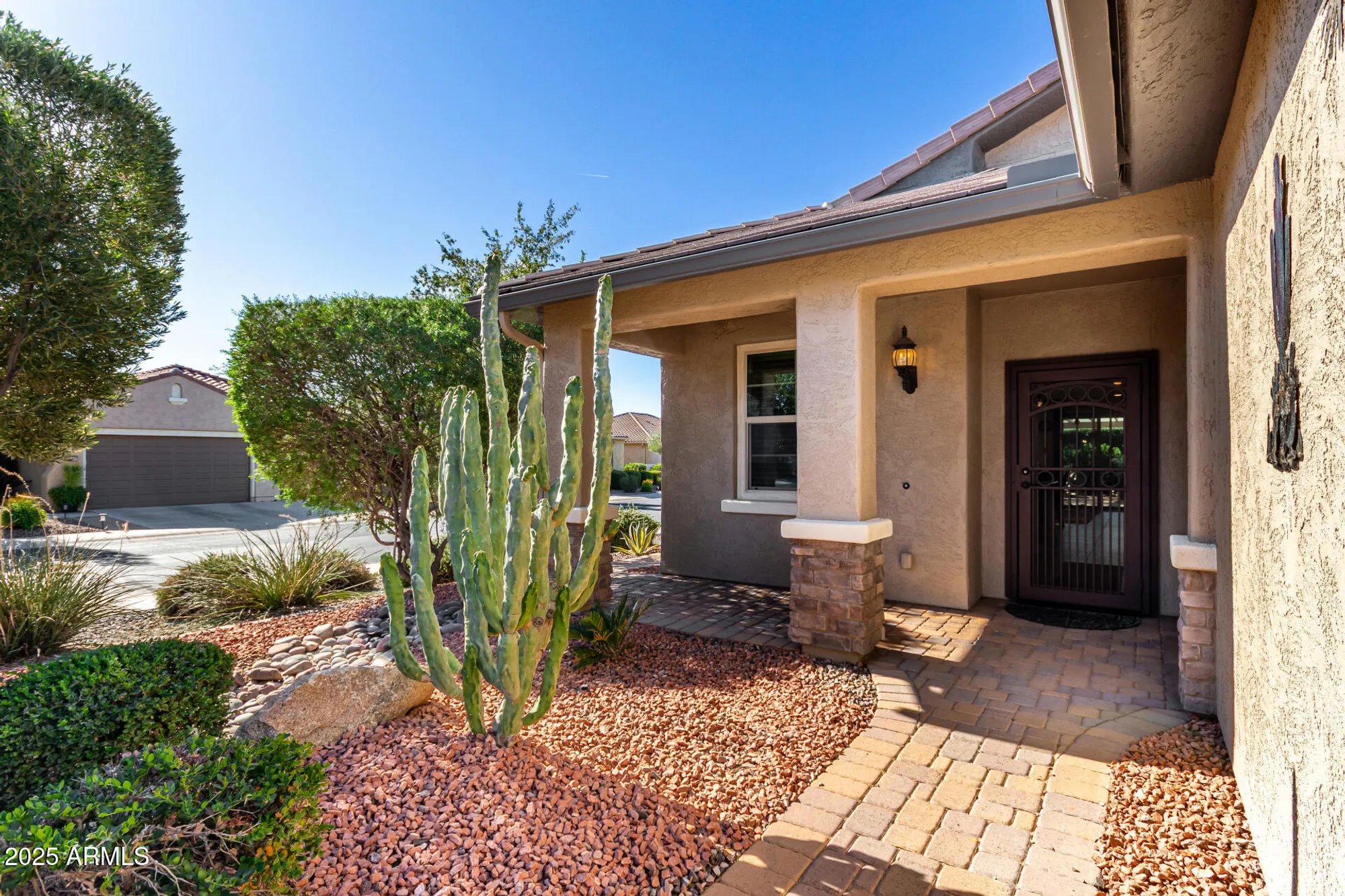 Property Slideshow image 9 of 72 | 7253 w cinder brook way, Florence, AZ, 85132