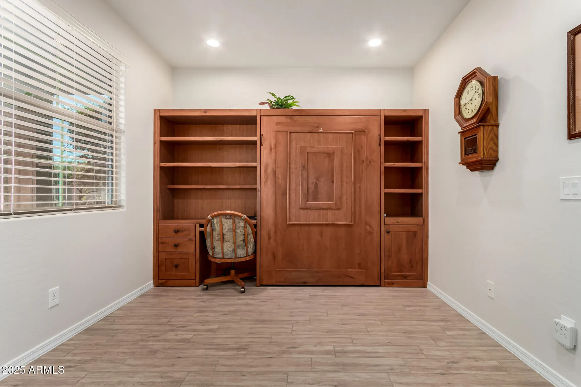 Property Slideshow image 11 of 72 | 7253 w cinder brook way, Florence, AZ, 85132