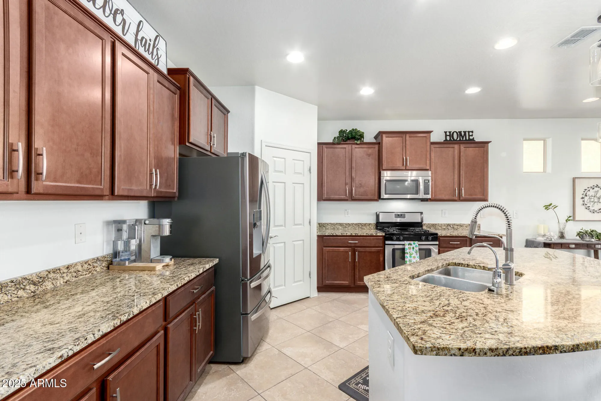 Property Slideshow image 14 of 61 | 7152 w merriweather way, Florence, AZ, 85132