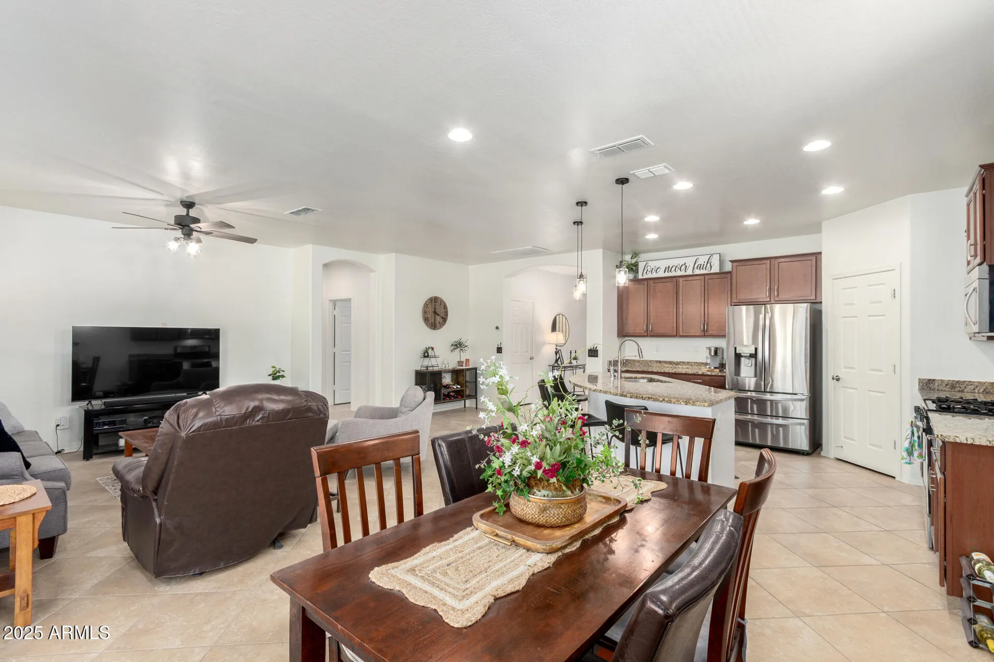 Property Slideshow image 12 of 61 | 7152 w merriweather way, Florence, AZ, 85132