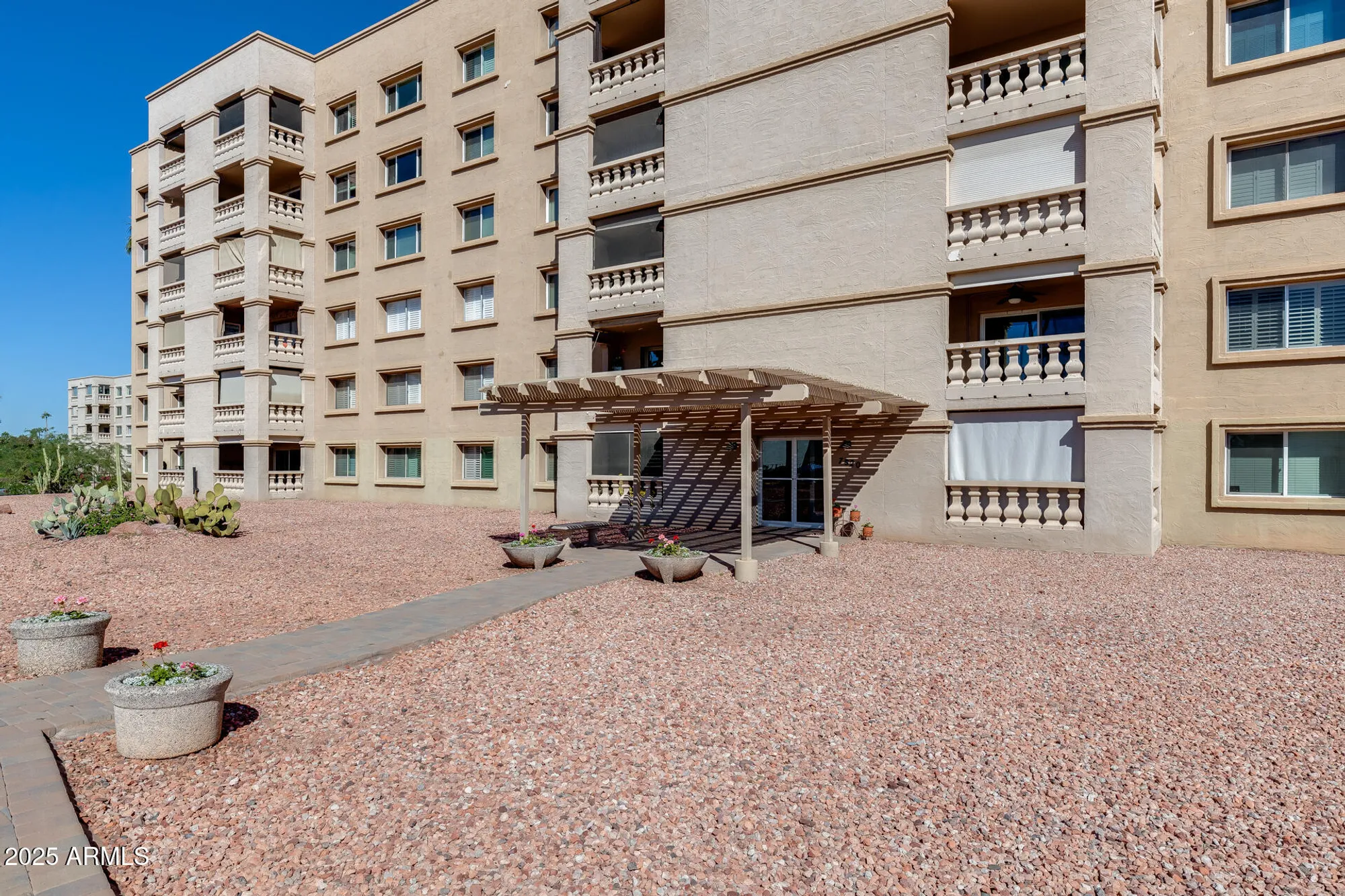 Property Slideshow image 13 of 52 | 7820 e camelback rd unit 211, Scottsdale, AZ, 85251