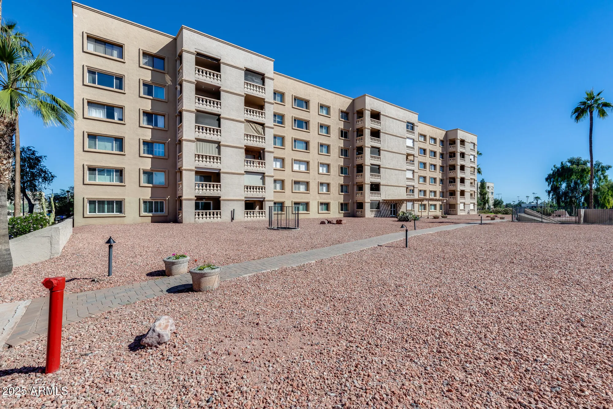 Property Slideshow image 15 of 52 | 7820 e camelback rd unit 211, Scottsdale, AZ, 85251