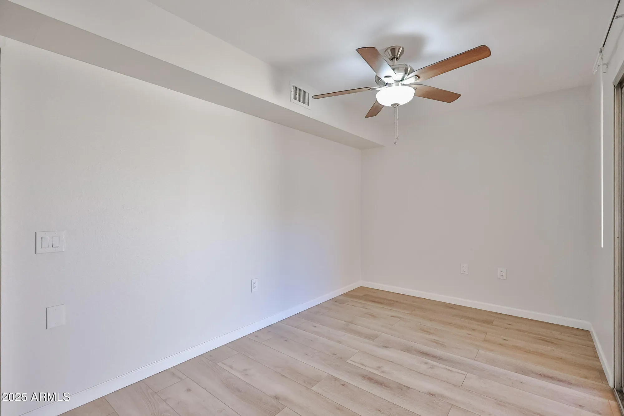 Property Slideshow image 16 of 30 | 10040 w royal oak rd b, Sun City, AZ, 85351