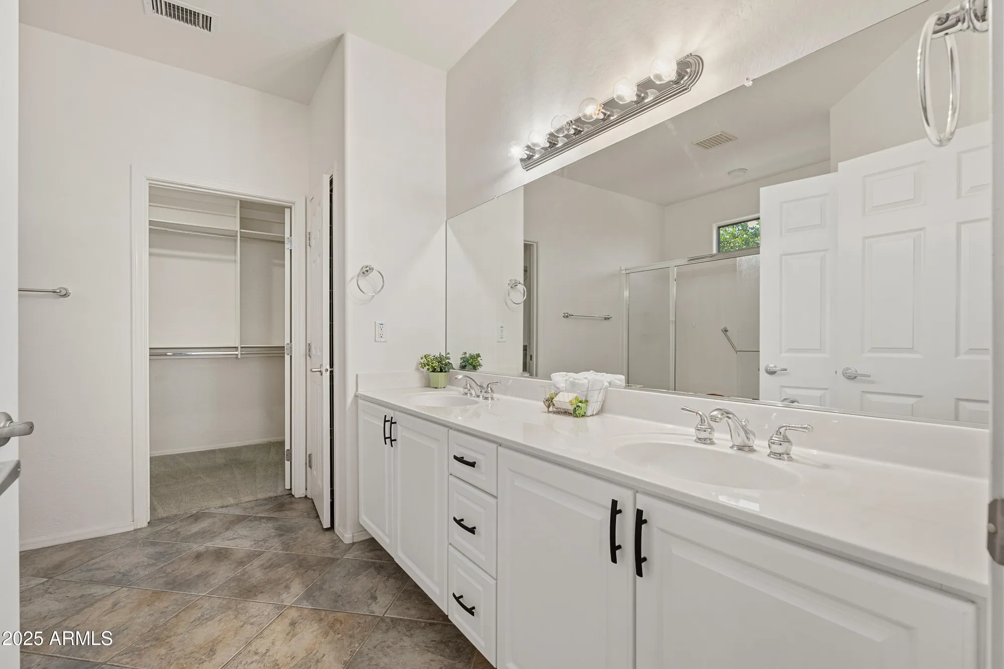 Property Slideshow image 14 of 39 | 20166 n rawhide way, Surprise, AZ, 85387