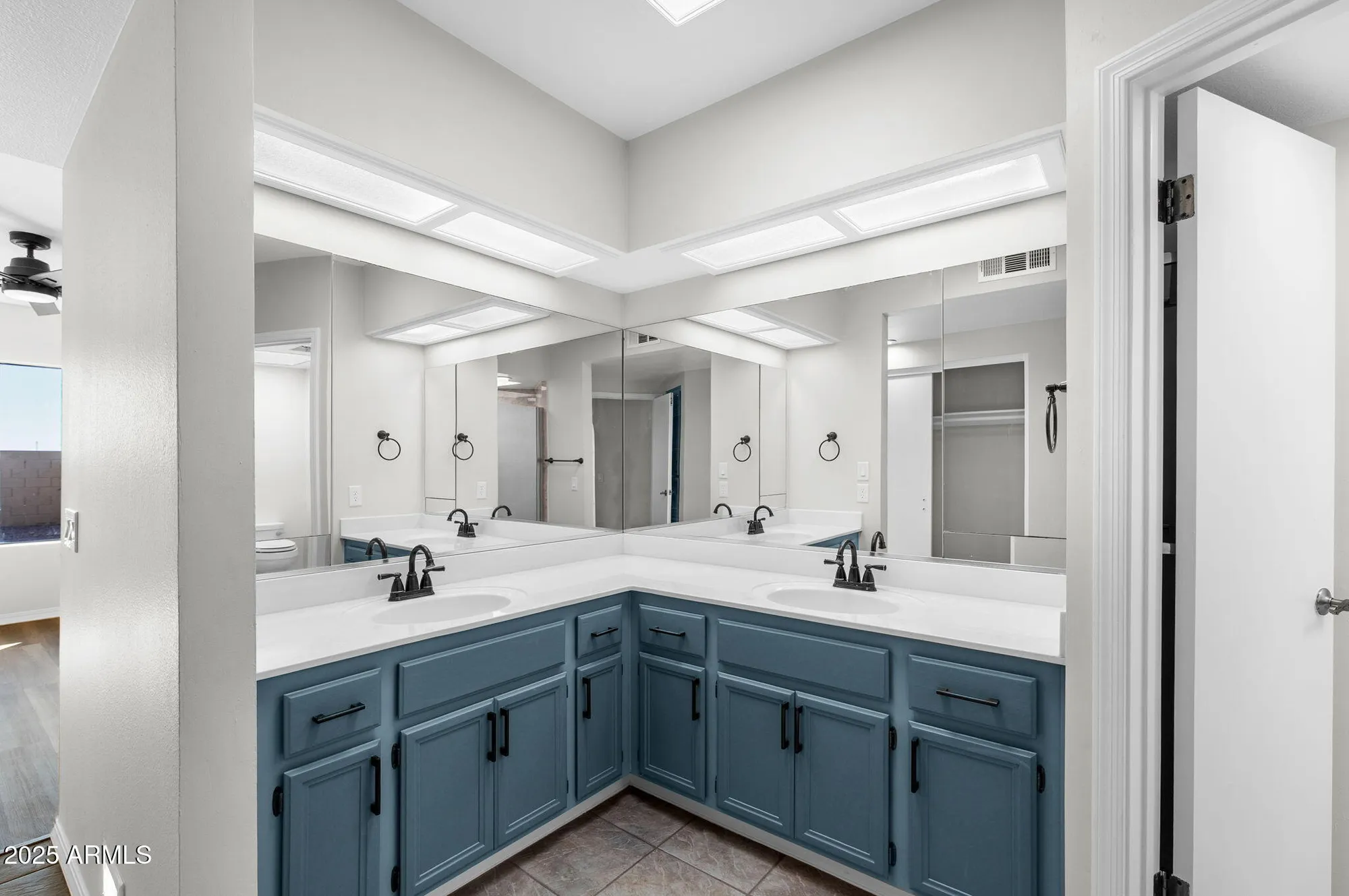 Property Slideshow image 9 of 19 | 10625 e navajo pl, Sun Lakes, AZ, 85248