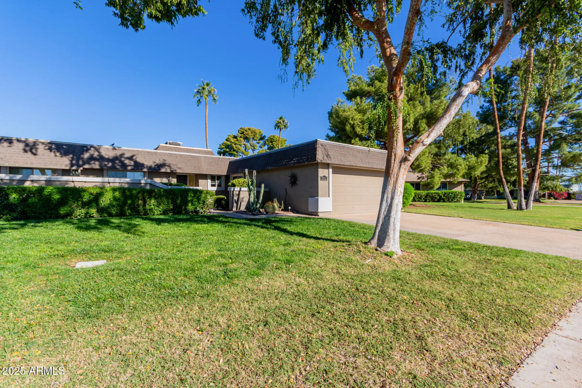 Property Slideshow image 4 of 37 | 10012 w bolivar dr, Sun City, AZ, 85351