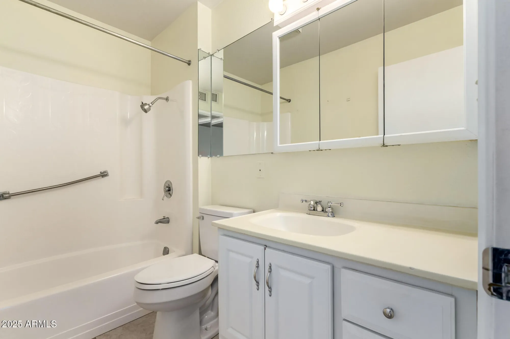 Property Slideshow image 28 of 37 | 10012 w bolivar dr, Sun City, AZ, 85351