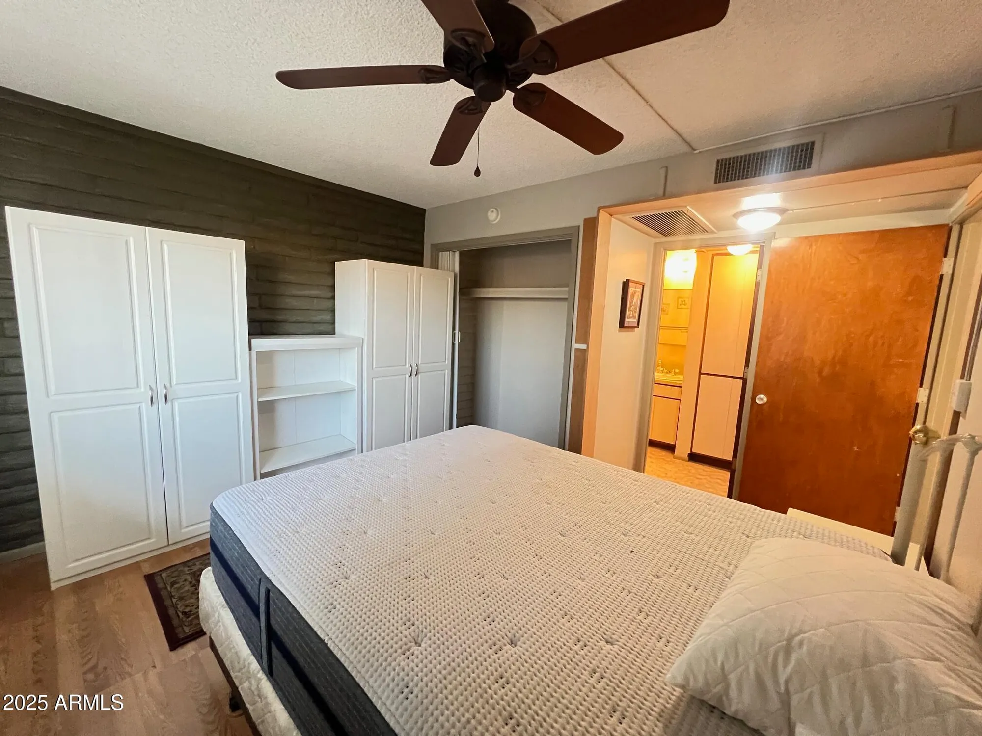 Property Slideshow image 11 of 12 | 5518 e lindstrom ln 6b, Mesa, AZ, 85215