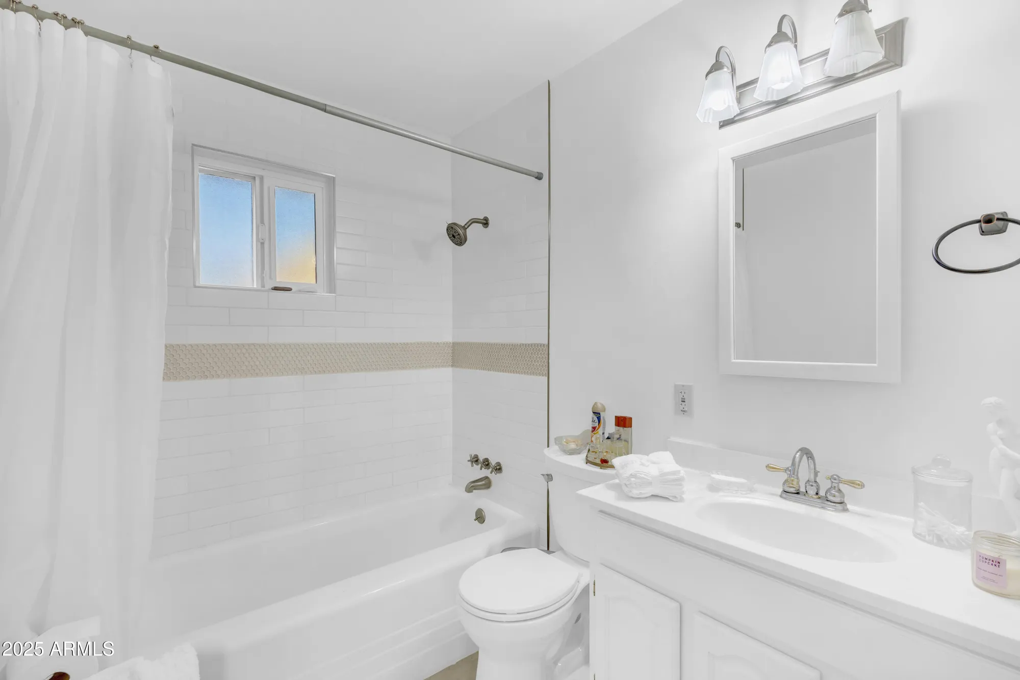 Property Slideshow image 18 of 45 | 5480 e akron st, Mesa, AZ, 85205