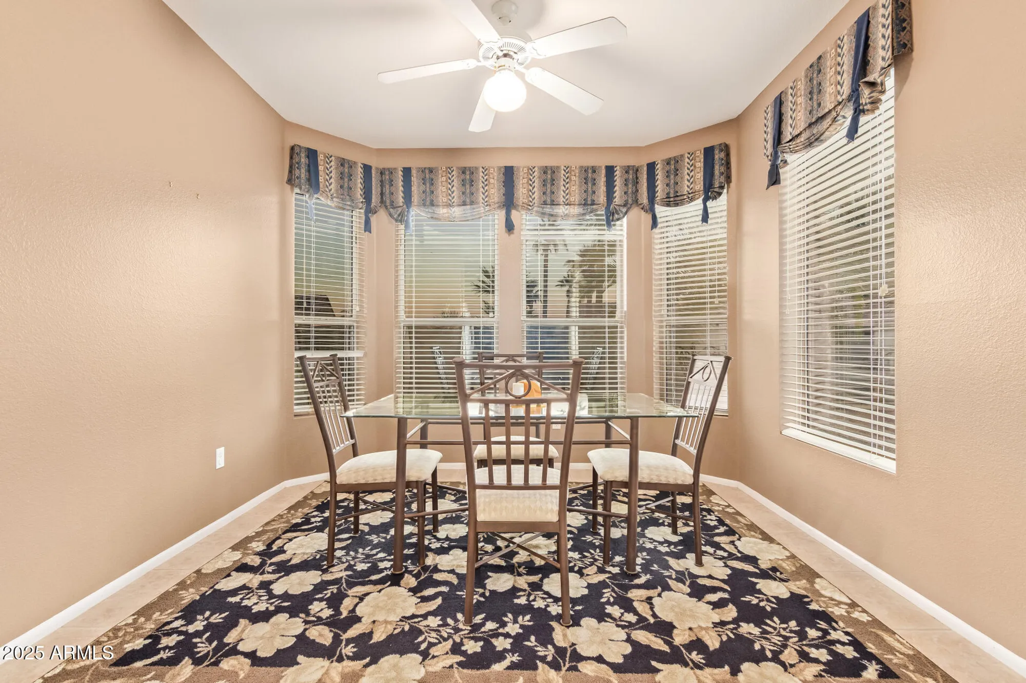 Property Slideshow image 9 of 31 | 15829 w bridgewood dr, Surprise, AZ, 85374