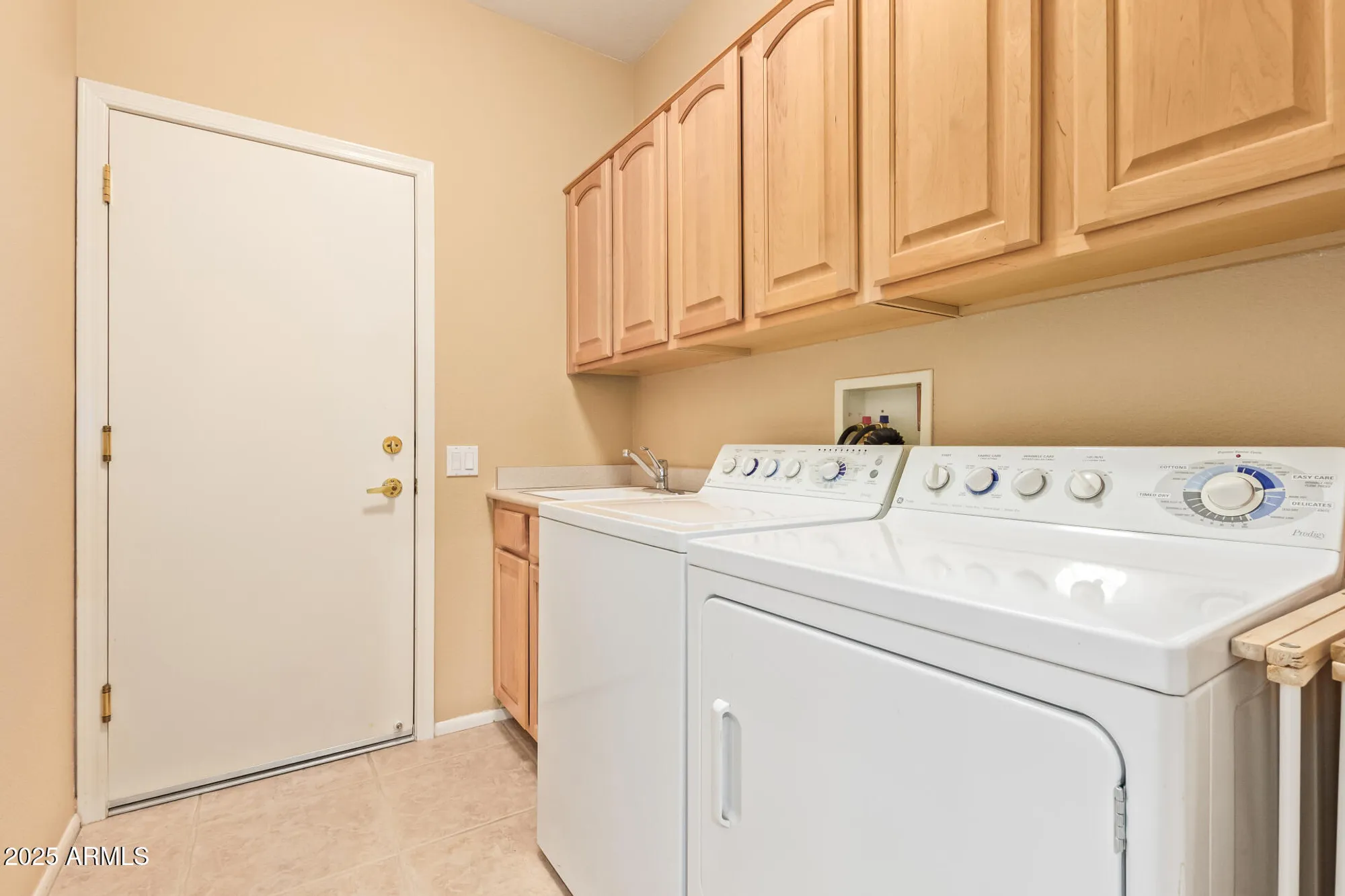 Property Slideshow image 23 of 31 | 15829 w bridgewood dr, Surprise, AZ, 85374