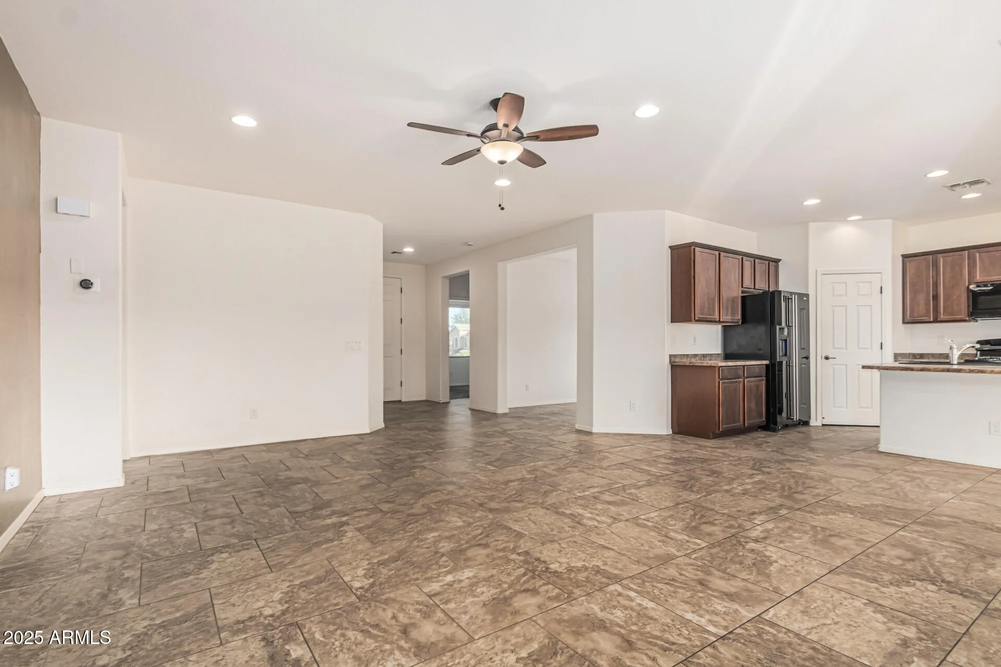 Property Slideshow image 9 of 50 | 20104 n geyser dr, Maricopa, AZ, 85138