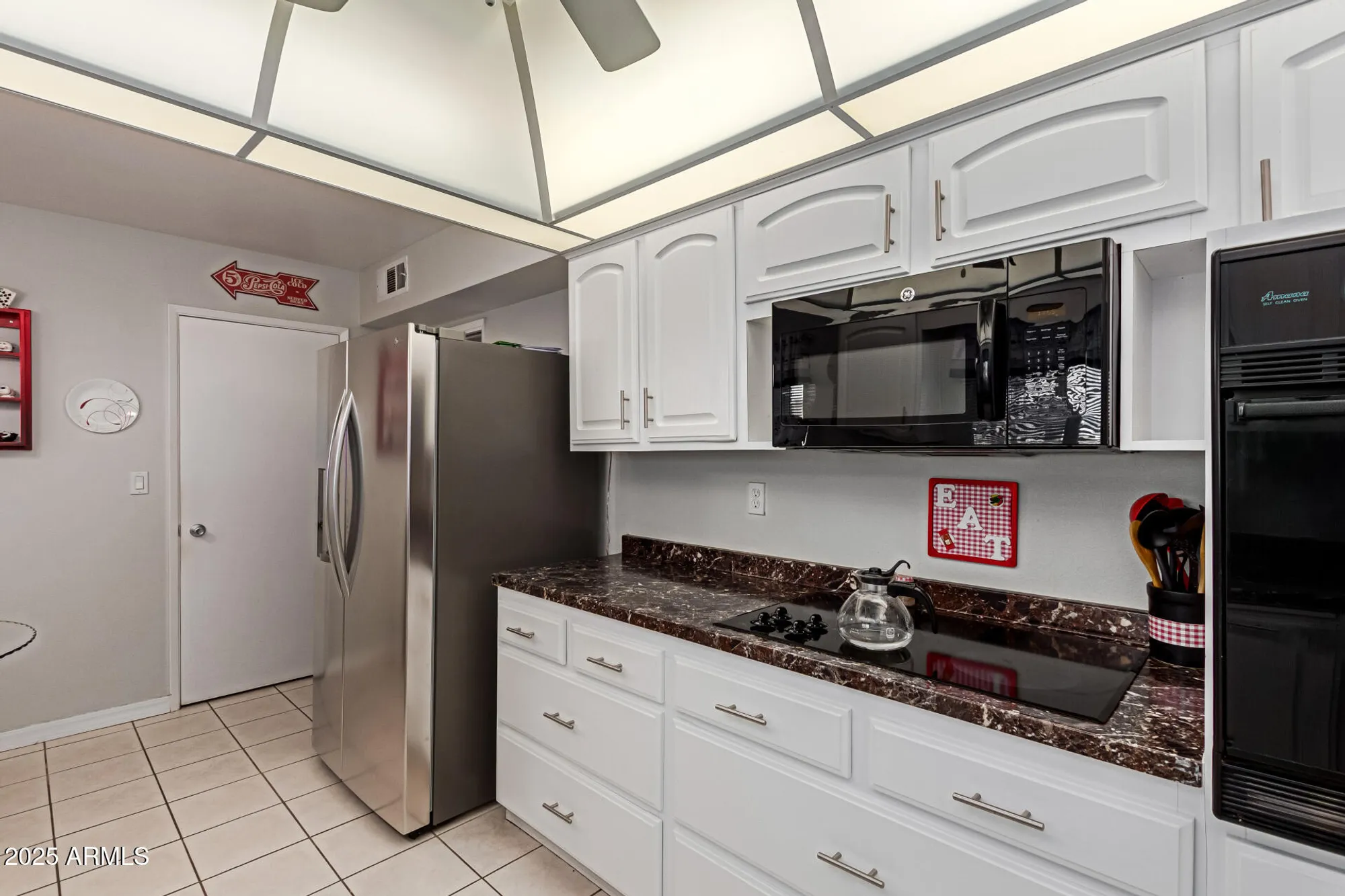 Property Slideshow image 9 of 27 | 10027 w tarrytown ave, Sun City, AZ, 85351