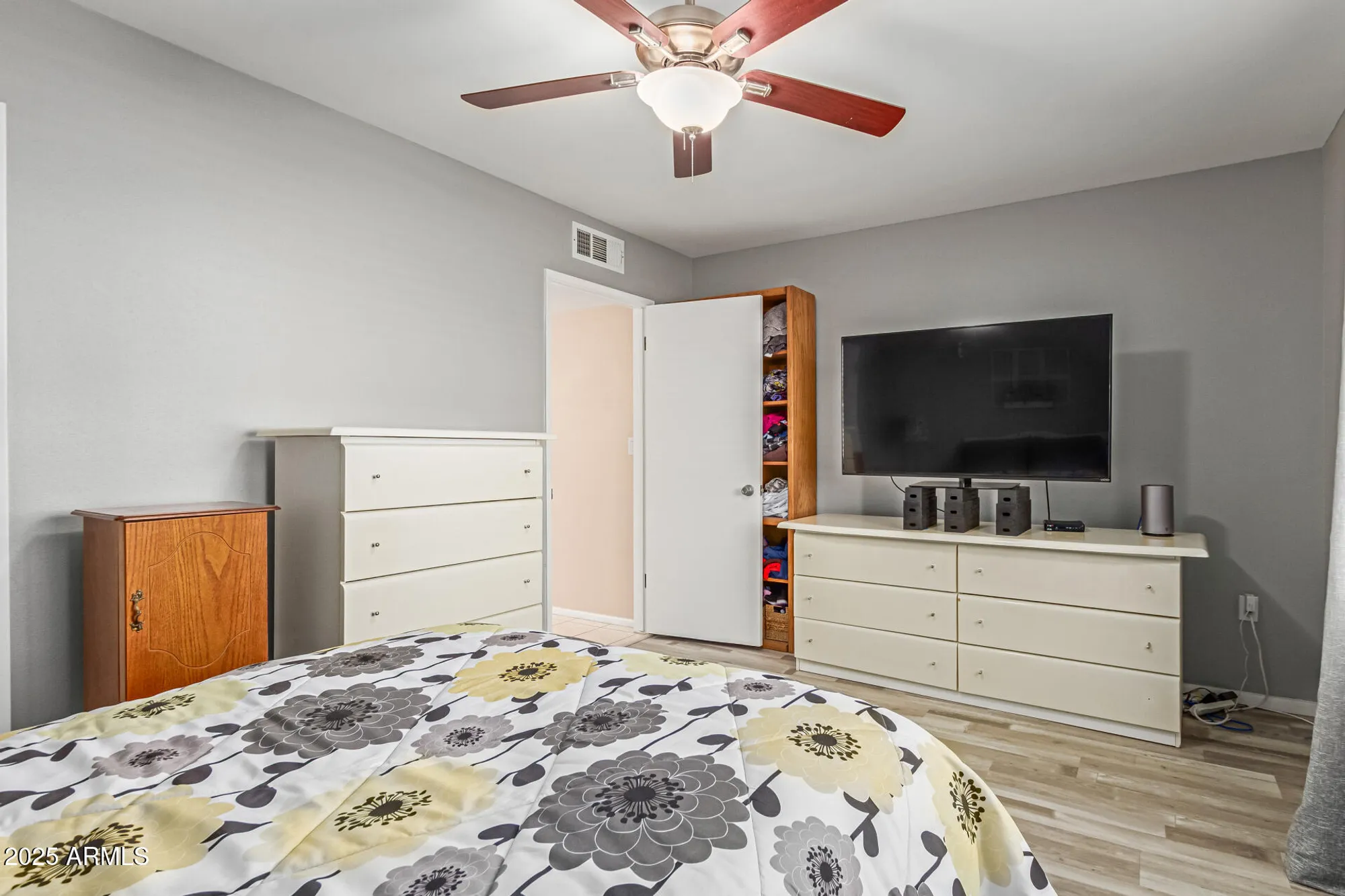 Property Slideshow image 16 of 27 | 10027 w tarrytown ave, Sun City, AZ, 85351