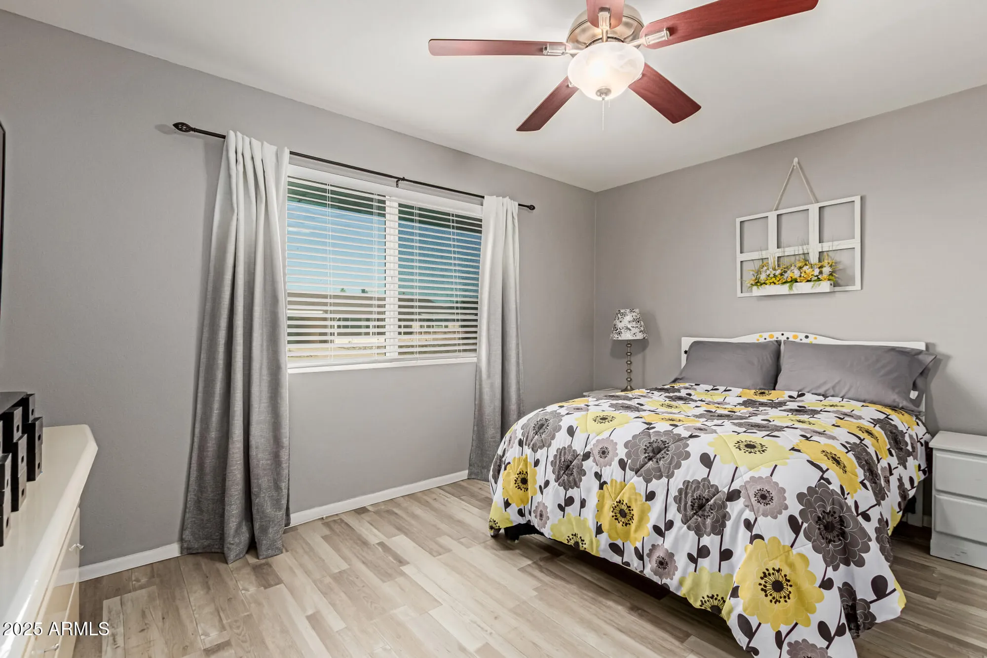 Property Slideshow image 15 of 27 | 10027 w tarrytown ave, Sun City, AZ, 85351