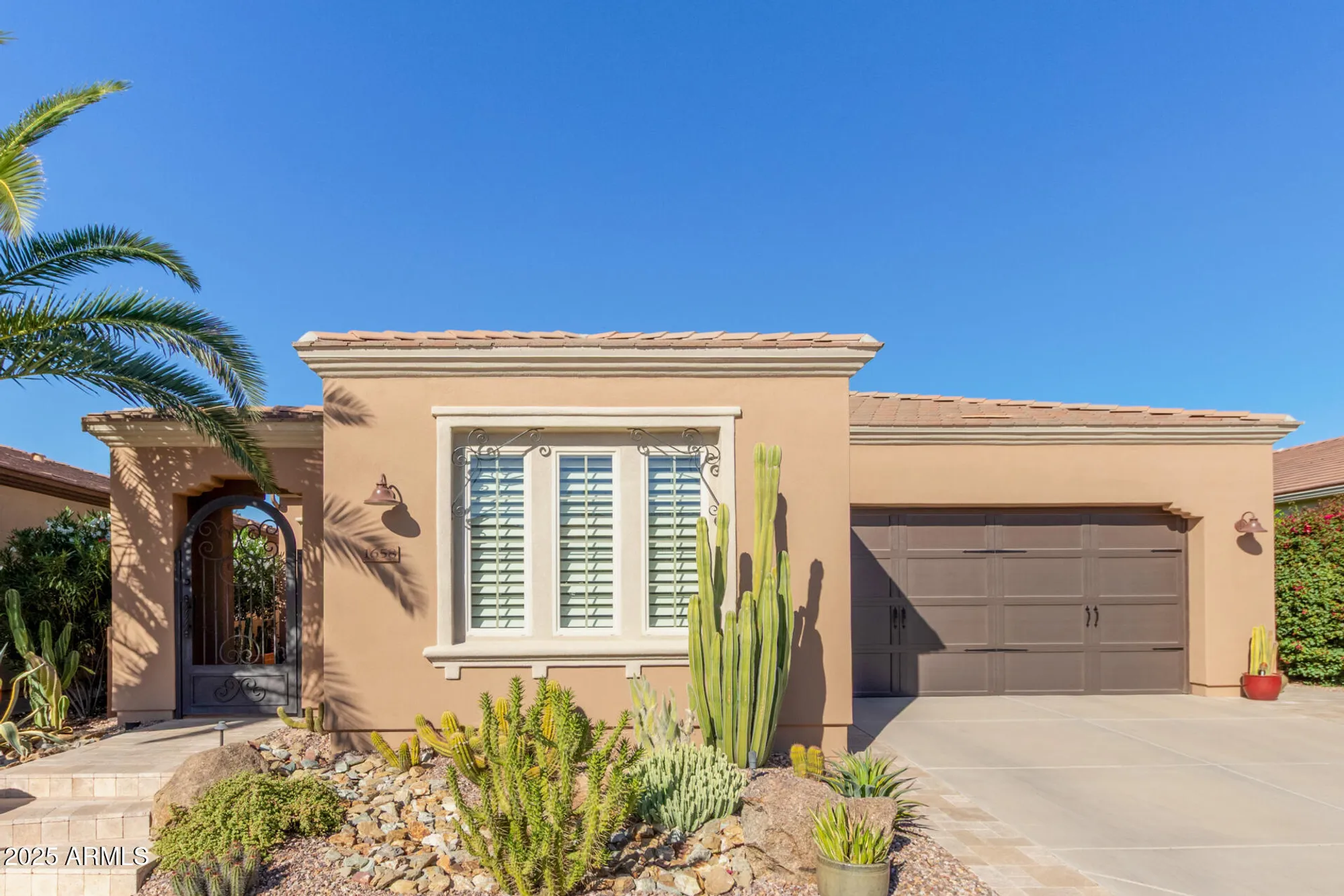 Property Slideshow image 2 of 40 | 1658 e azafran trl, Queen Creek, AZ, 85140