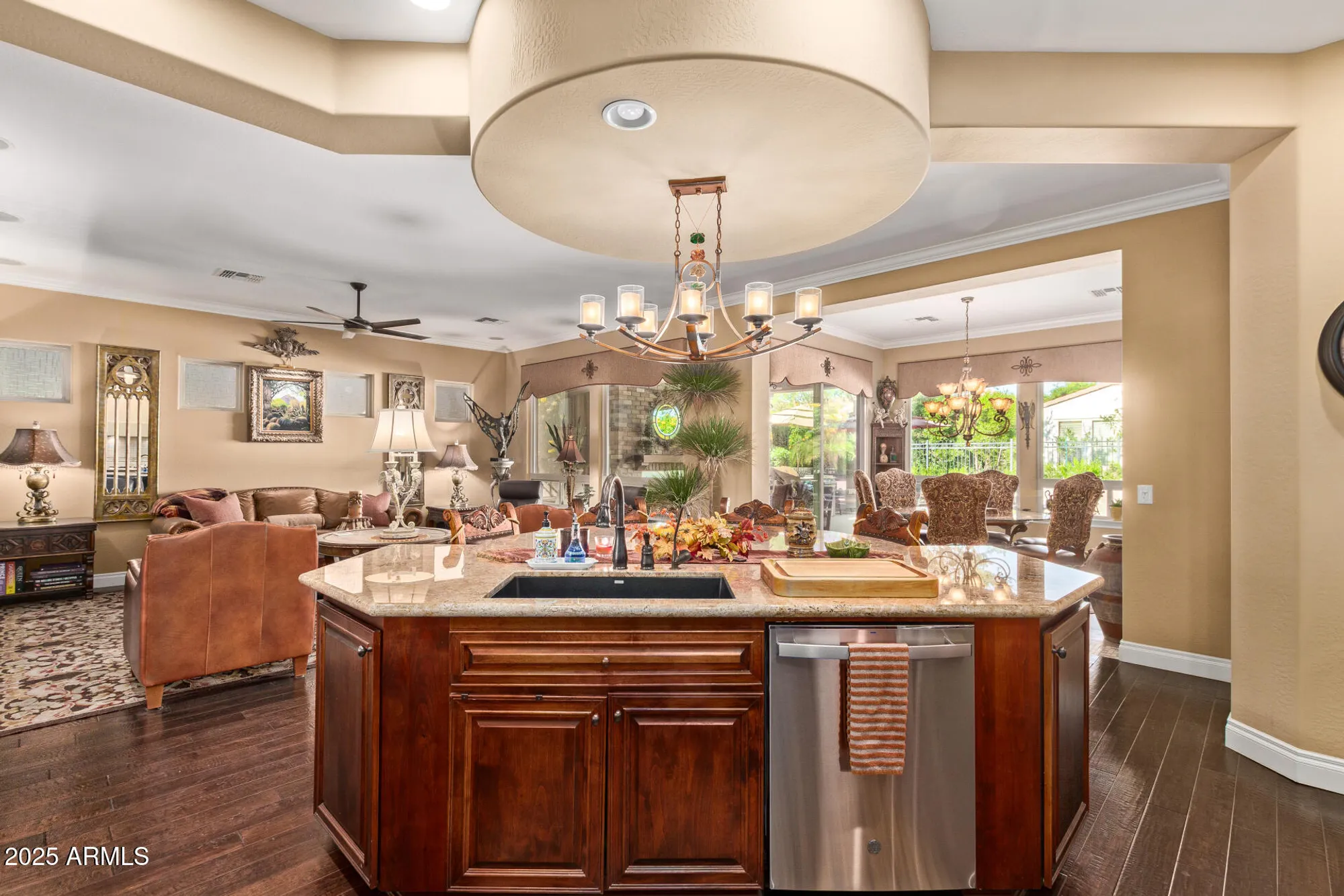 Property Slideshow image 14 of 40 | 1658 e azafran trl, Queen Creek, AZ, 85140