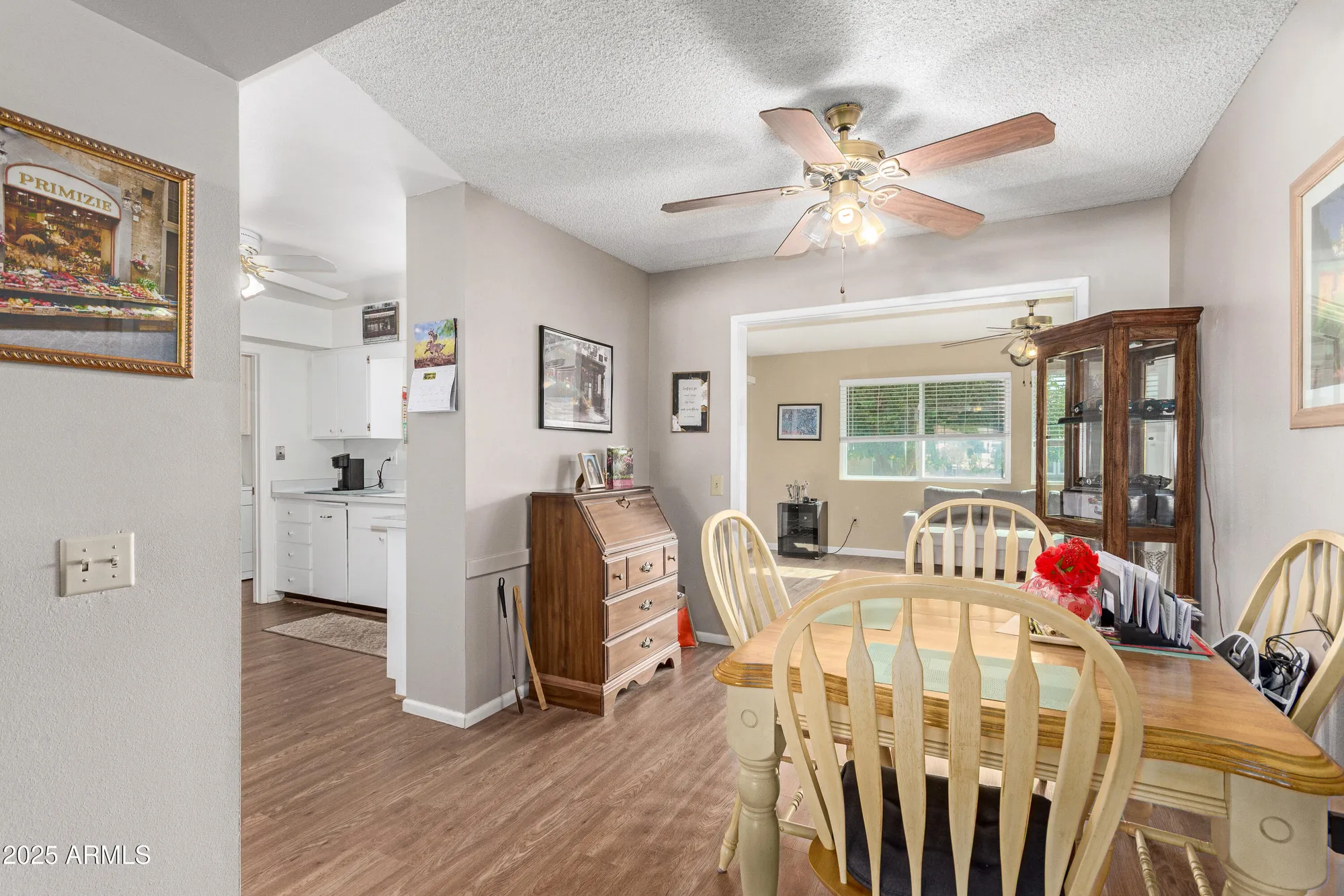 Property Slideshow image 7 of 28 | 9437 w long hills dr, Sun City, AZ, 85351