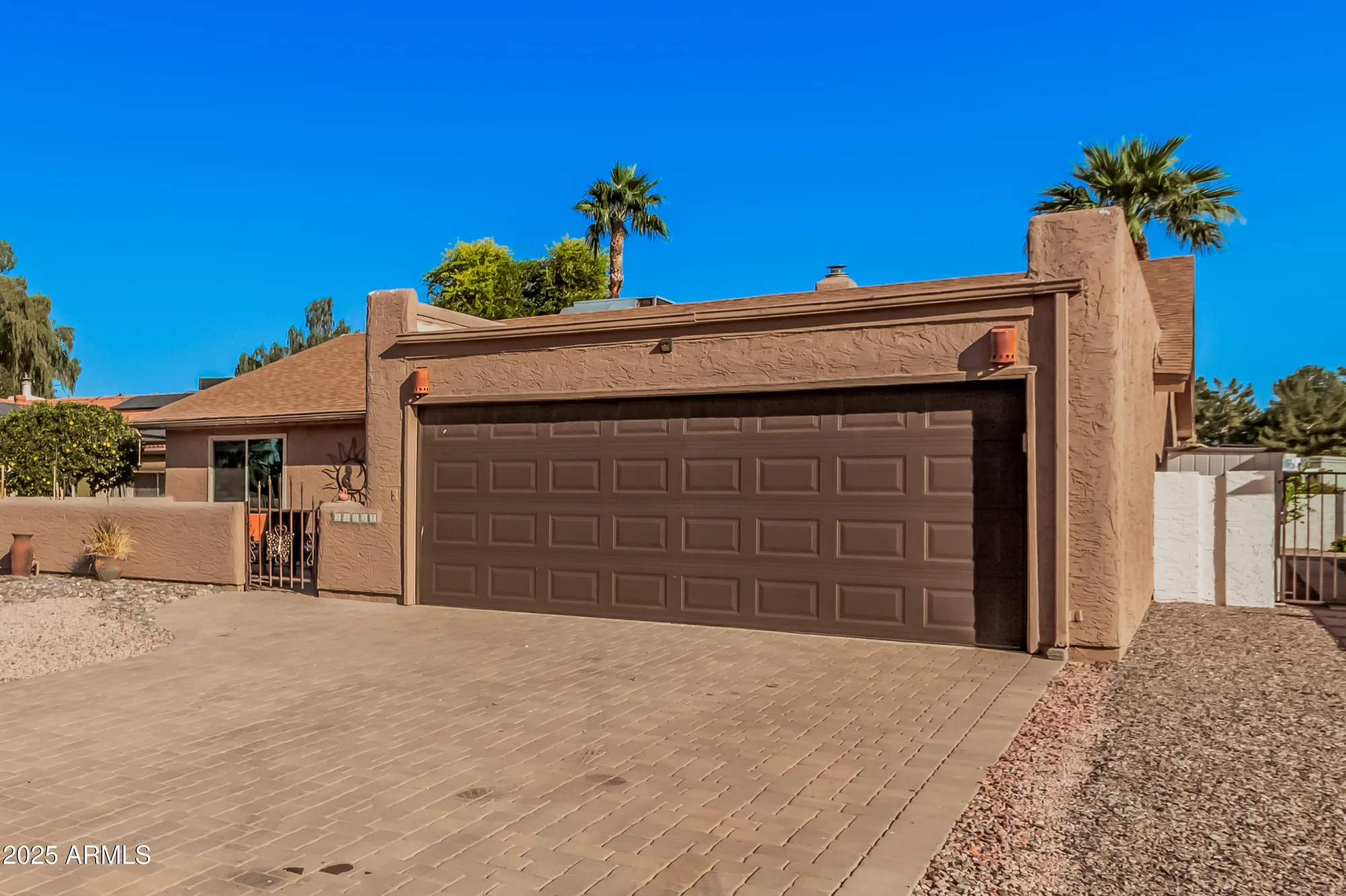 Property Slideshow image 6 of 90 | 25237 s lakeway dr, Sun Lakes, AZ, 85248