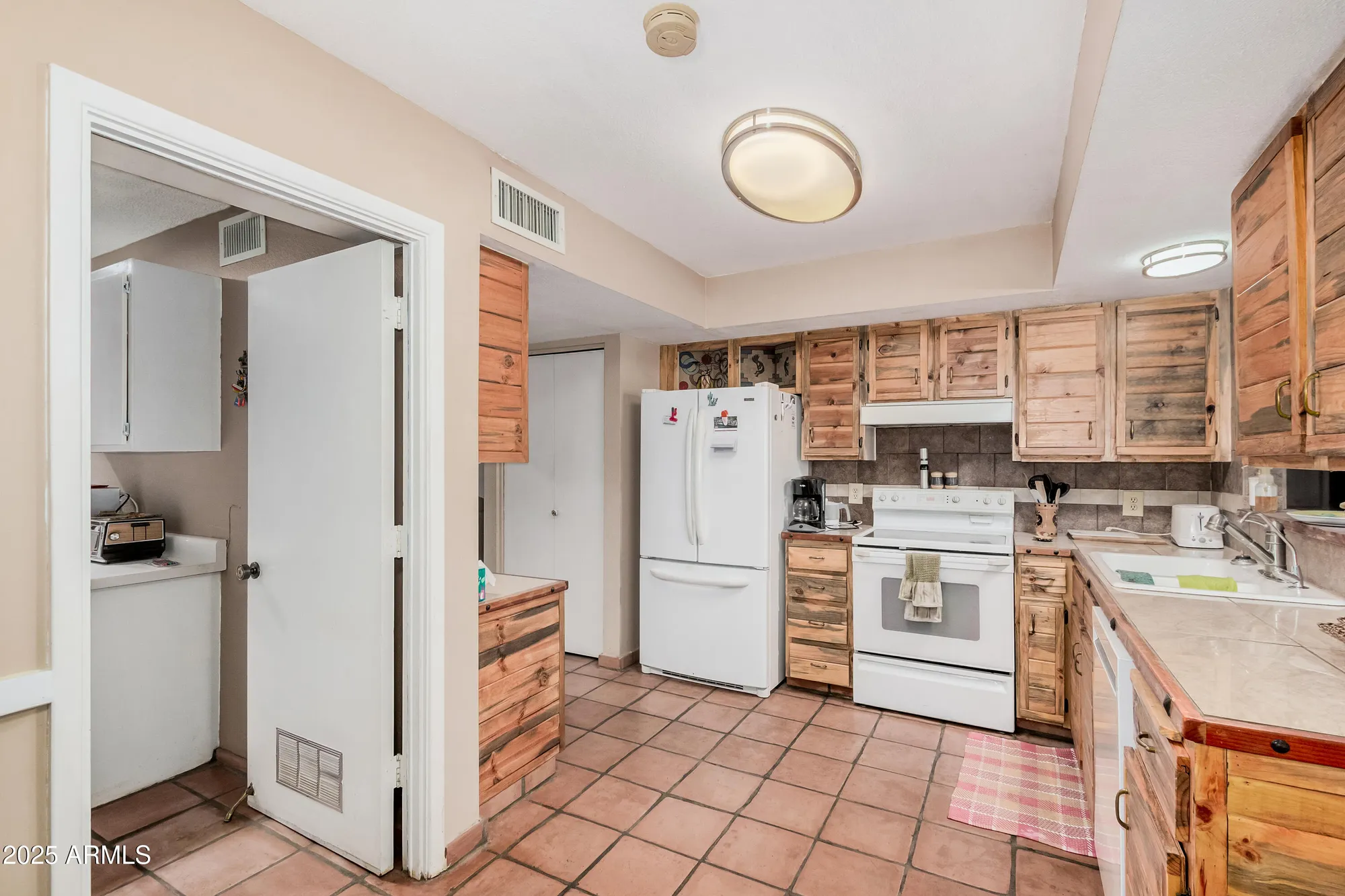 Property Slideshow image 20 of 90 | 25237 s lakeway dr, Sun Lakes, AZ, 85248