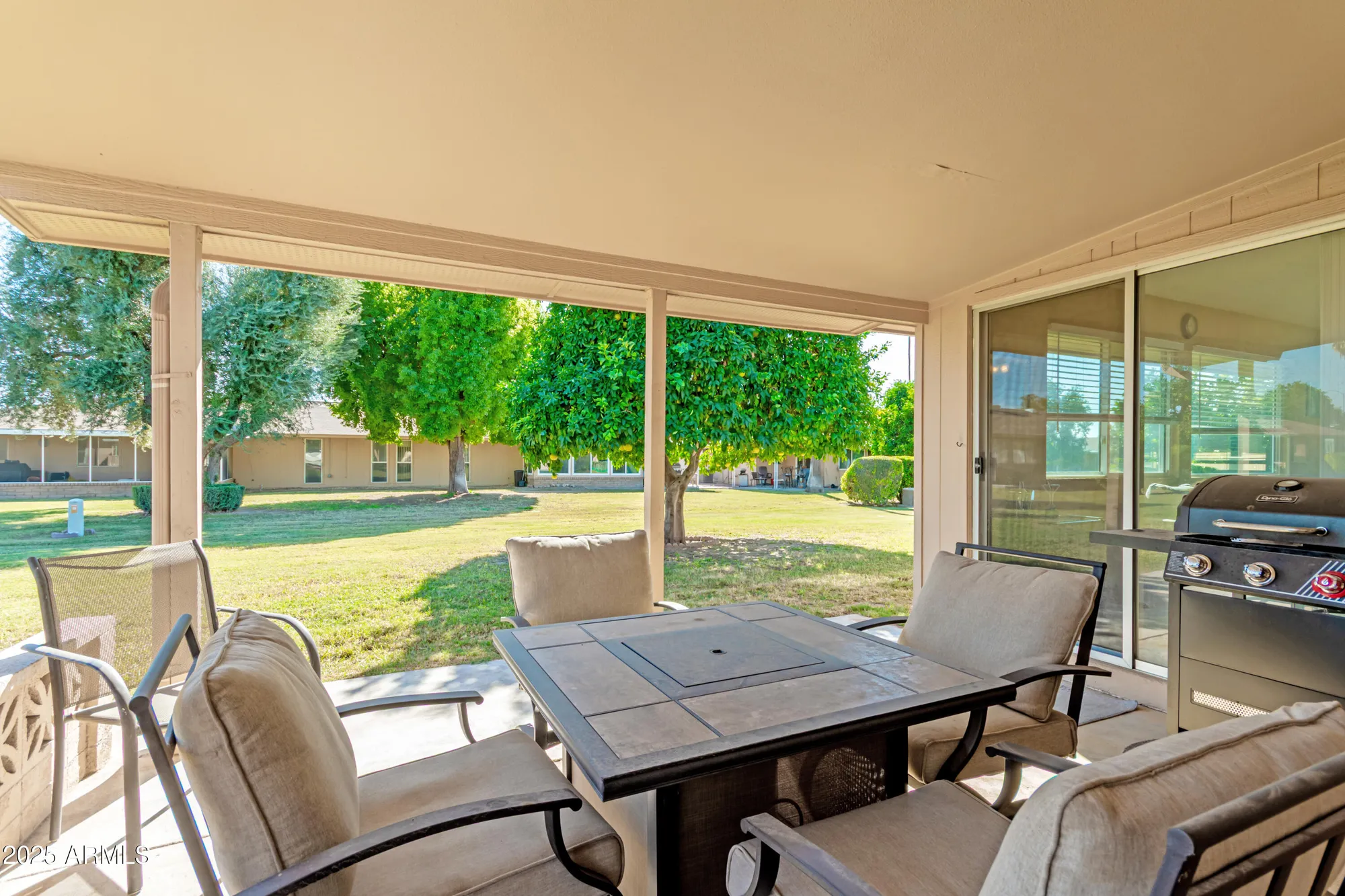 Property Slideshow image 5 of 28 | 9437 w long hills dr, Sun City, AZ, 85351