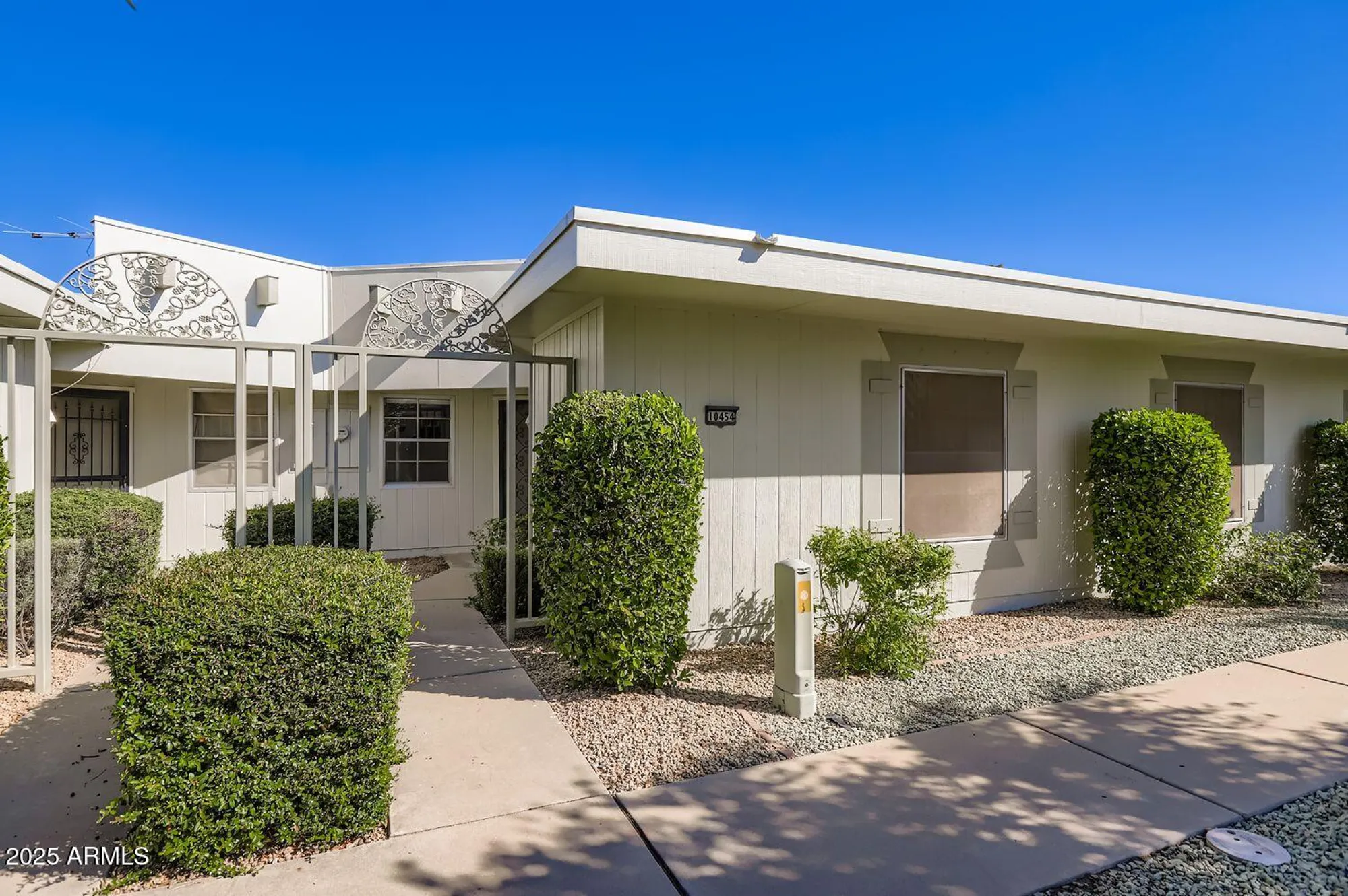 Property Slideshow image 5 of 26 | 10454 w palmeras dr, Sun City, AZ, 85373